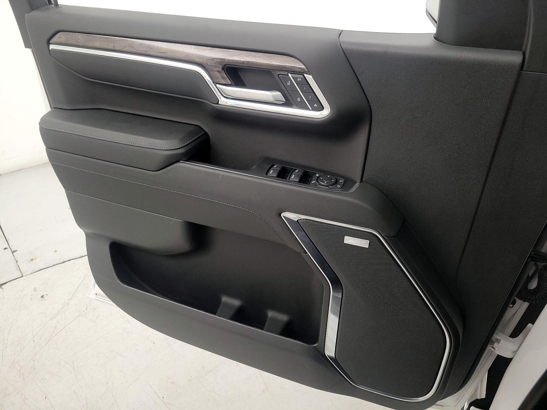 Thumbnail: 2023 Chevrolet Silverado 1500 - 12