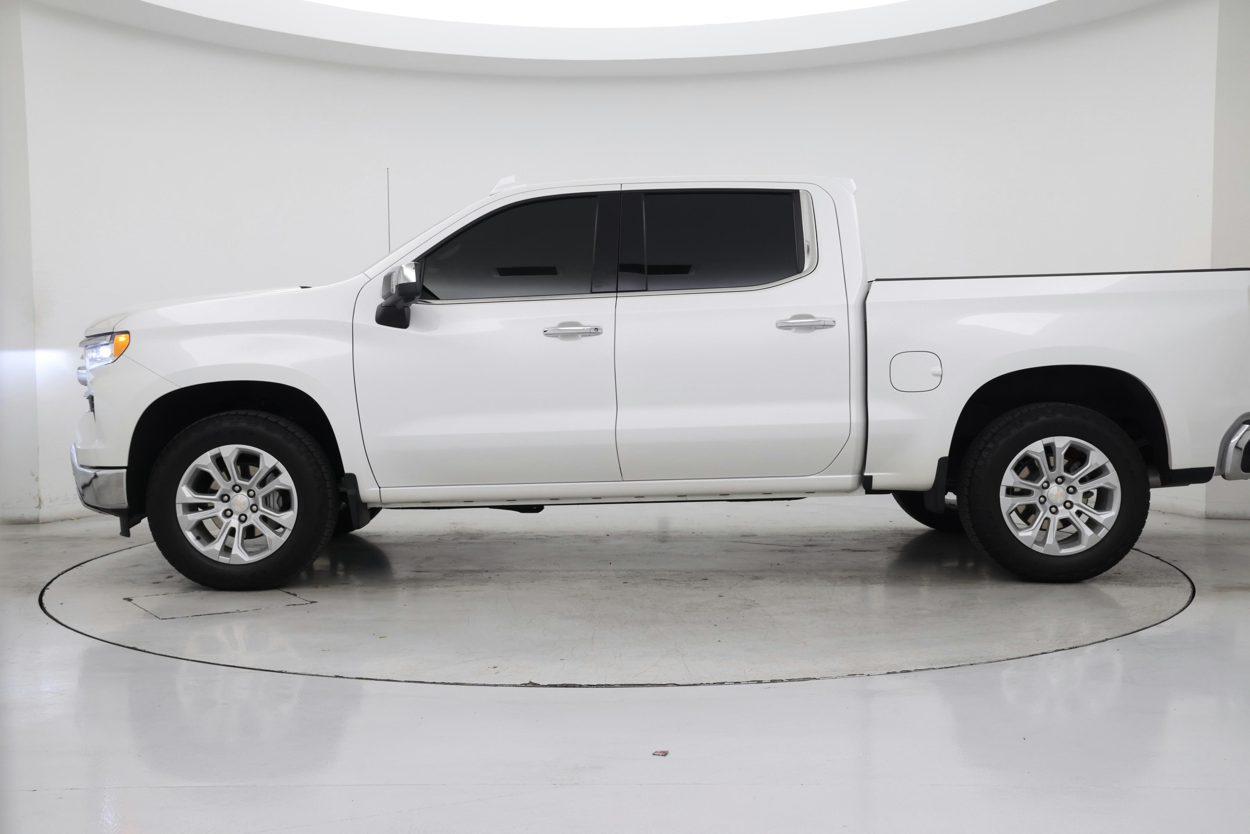 Thumbnail: 2023 Chevrolet Silverado 1500 - 3