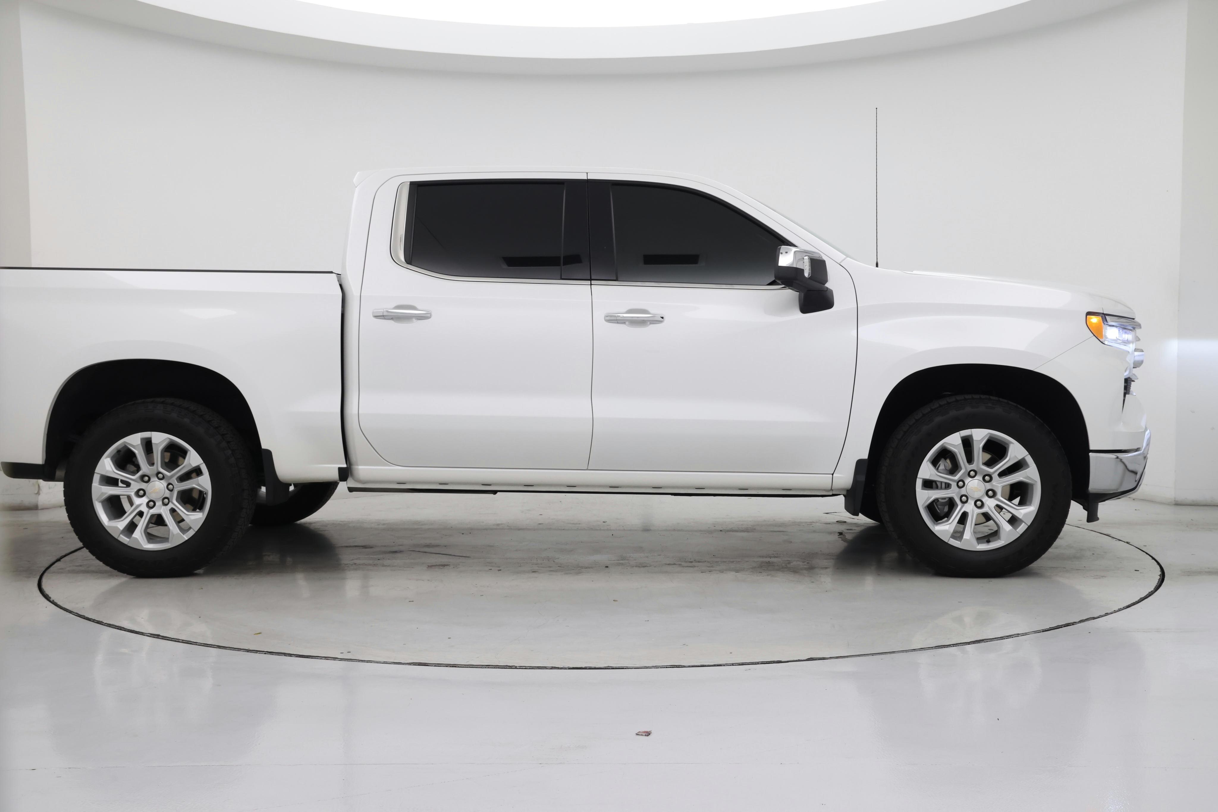 Thumbnail: 2023 Chevrolet Silverado 1500 - 7