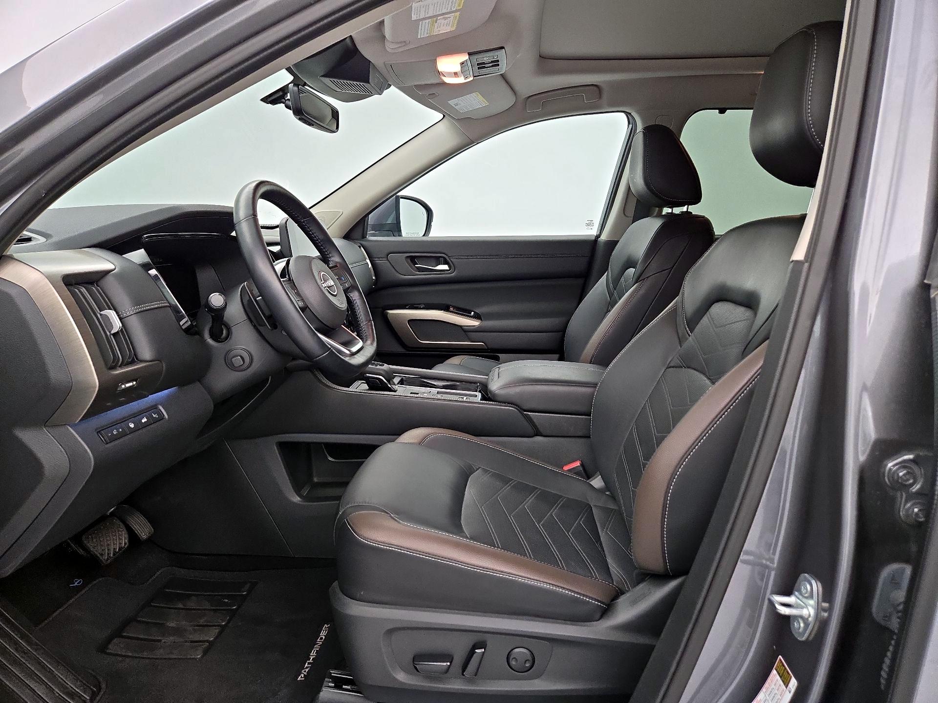 Thumbnail: 2023 Nissan Pathfinder - 11