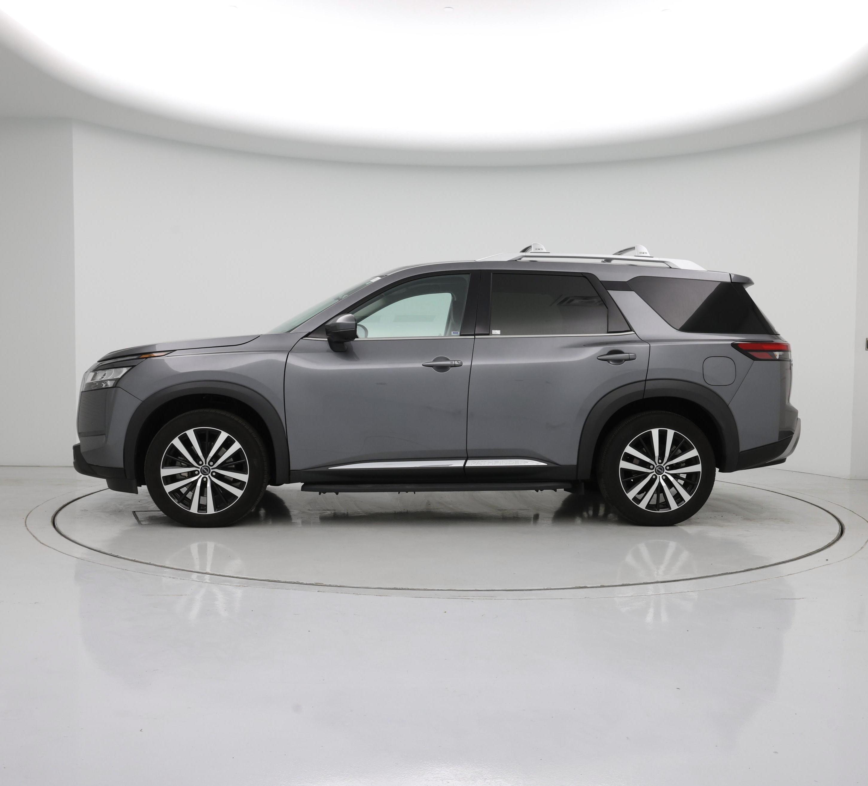 Thumbnail: 2023 Nissan Pathfinder - 3
