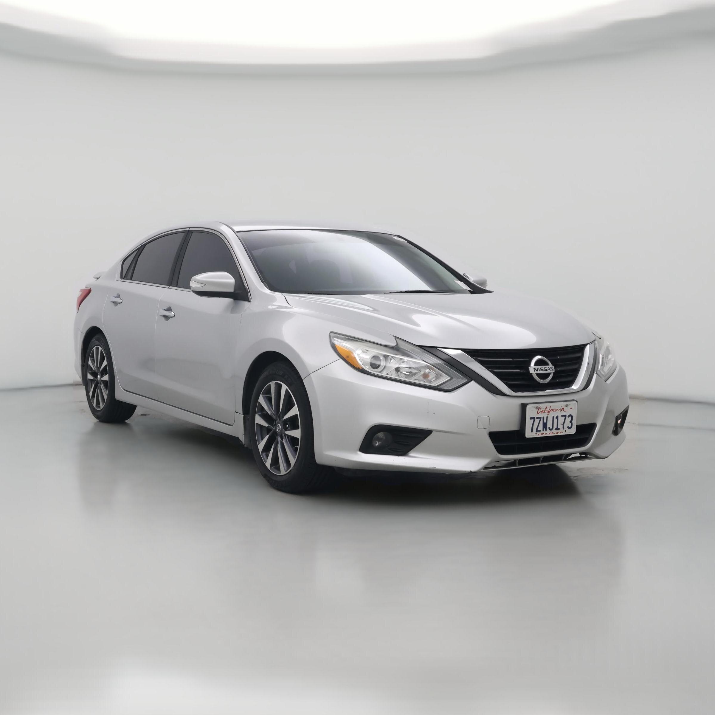 Thumbnail: 2016 Nissan Altima - 1