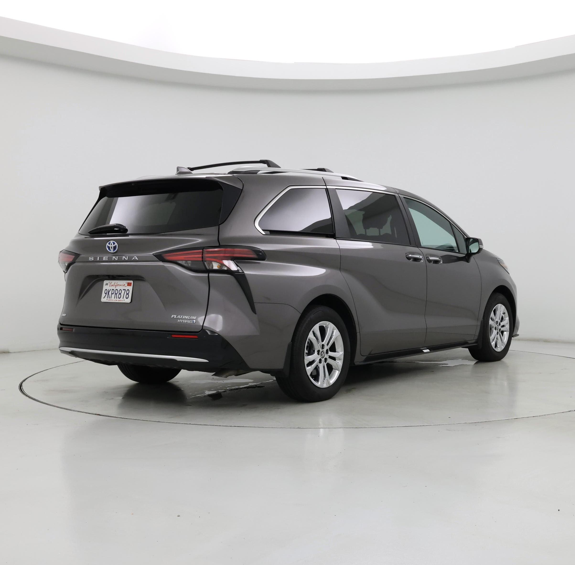 Thumbnail: 2024 Toyota Sienna - 8
