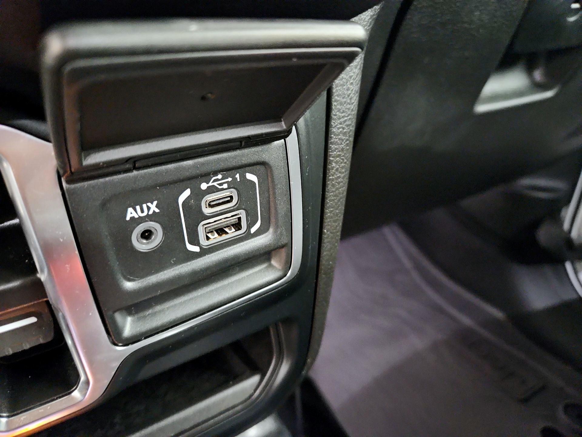 Thumbnail: 2024 Jeep Wrangler - 19