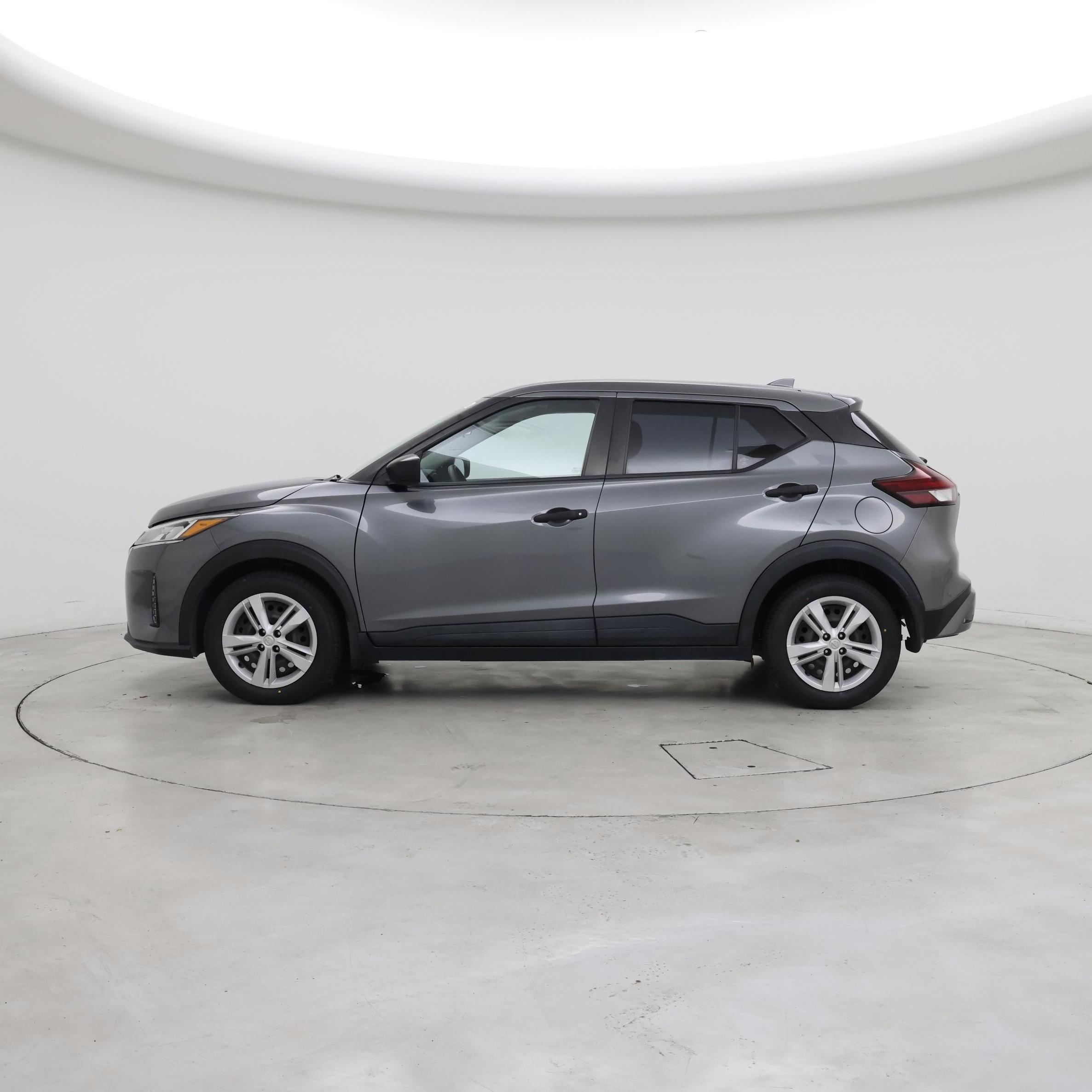 Thumbnail: 2021 Nissan Kicks - 3