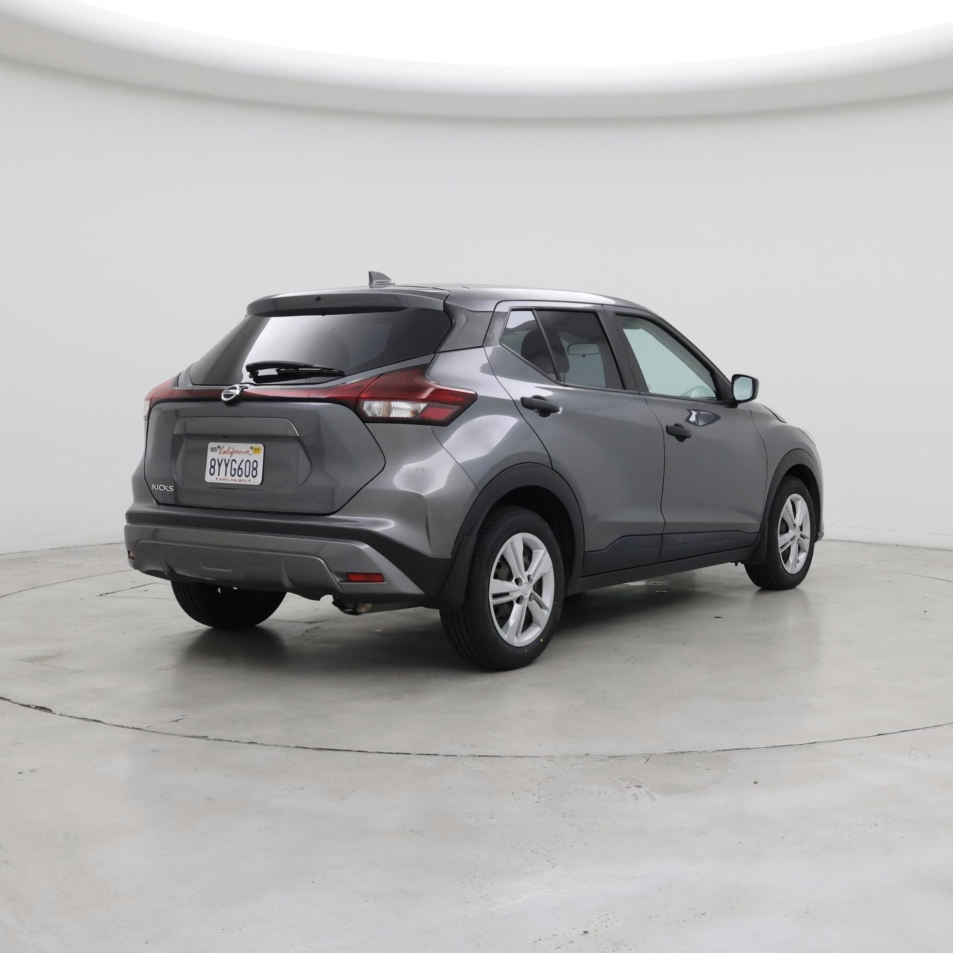 Thumbnail: 2021 Nissan Kicks - 8