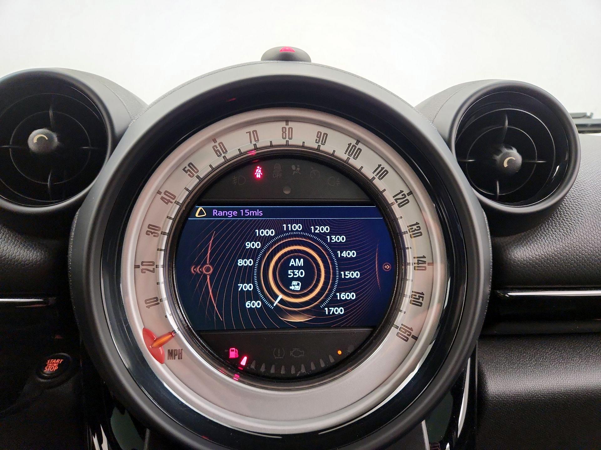 Thumbnail: 2014 MINI Cooper Countryman - 14