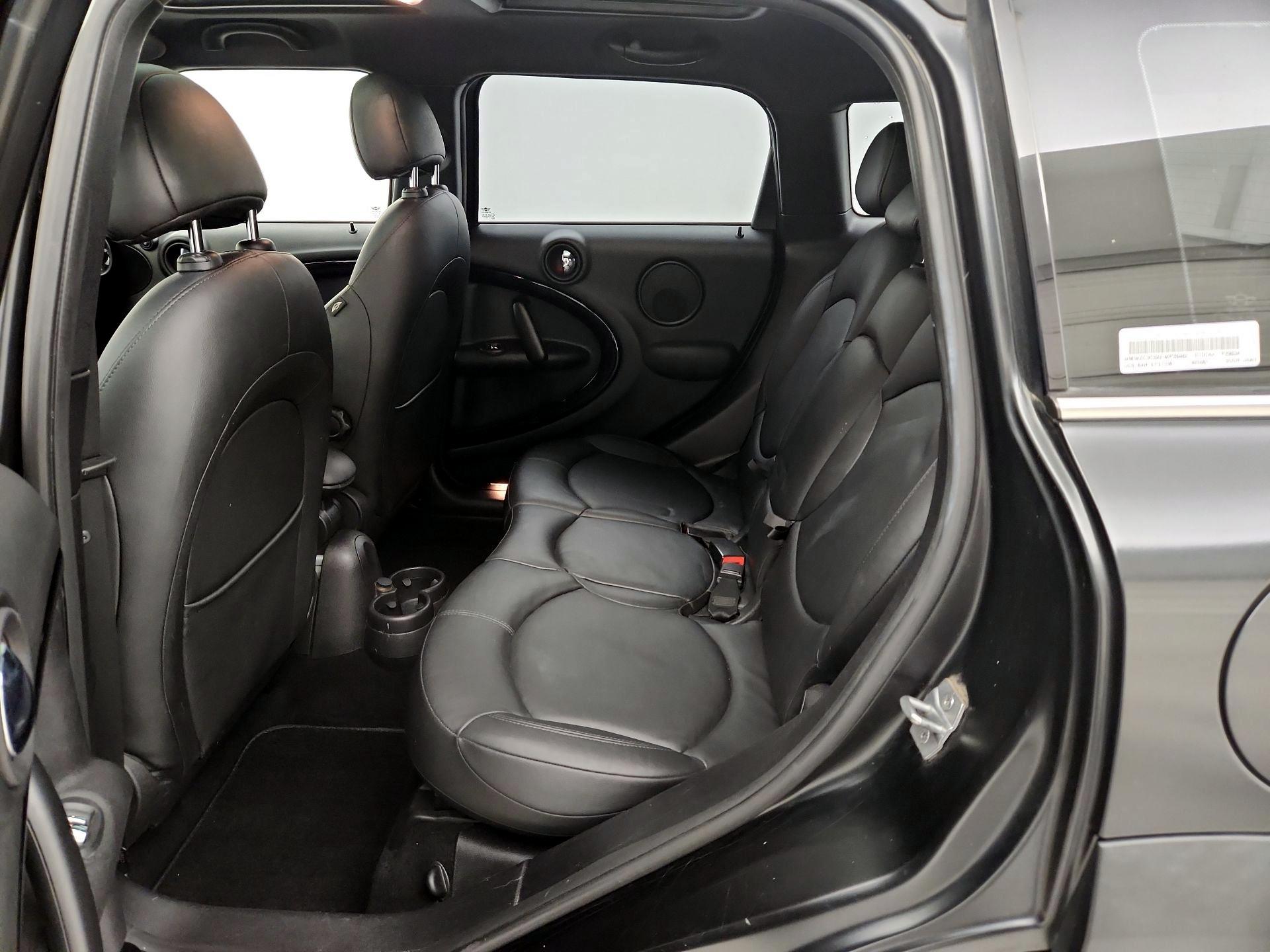 Thumbnail: 2014 MINI Cooper Countryman - 19