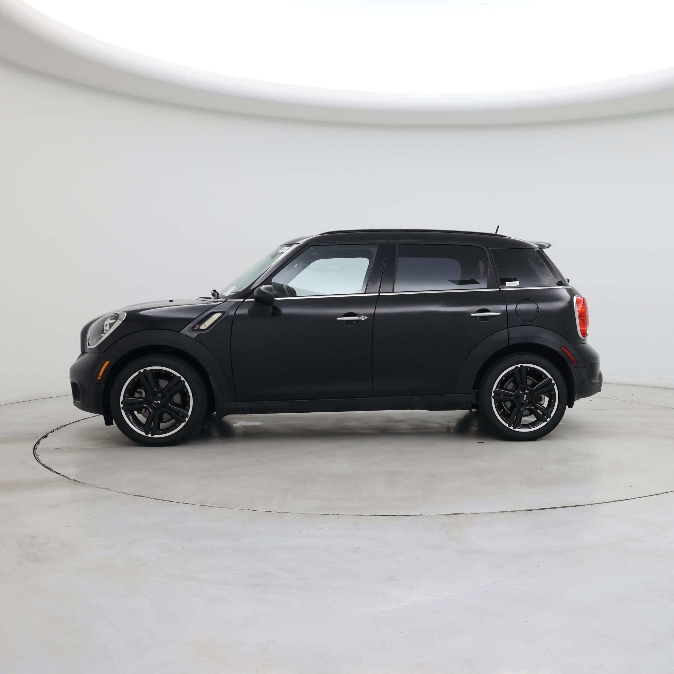 Thumbnail: 2014 MINI Cooper Countryman - 3