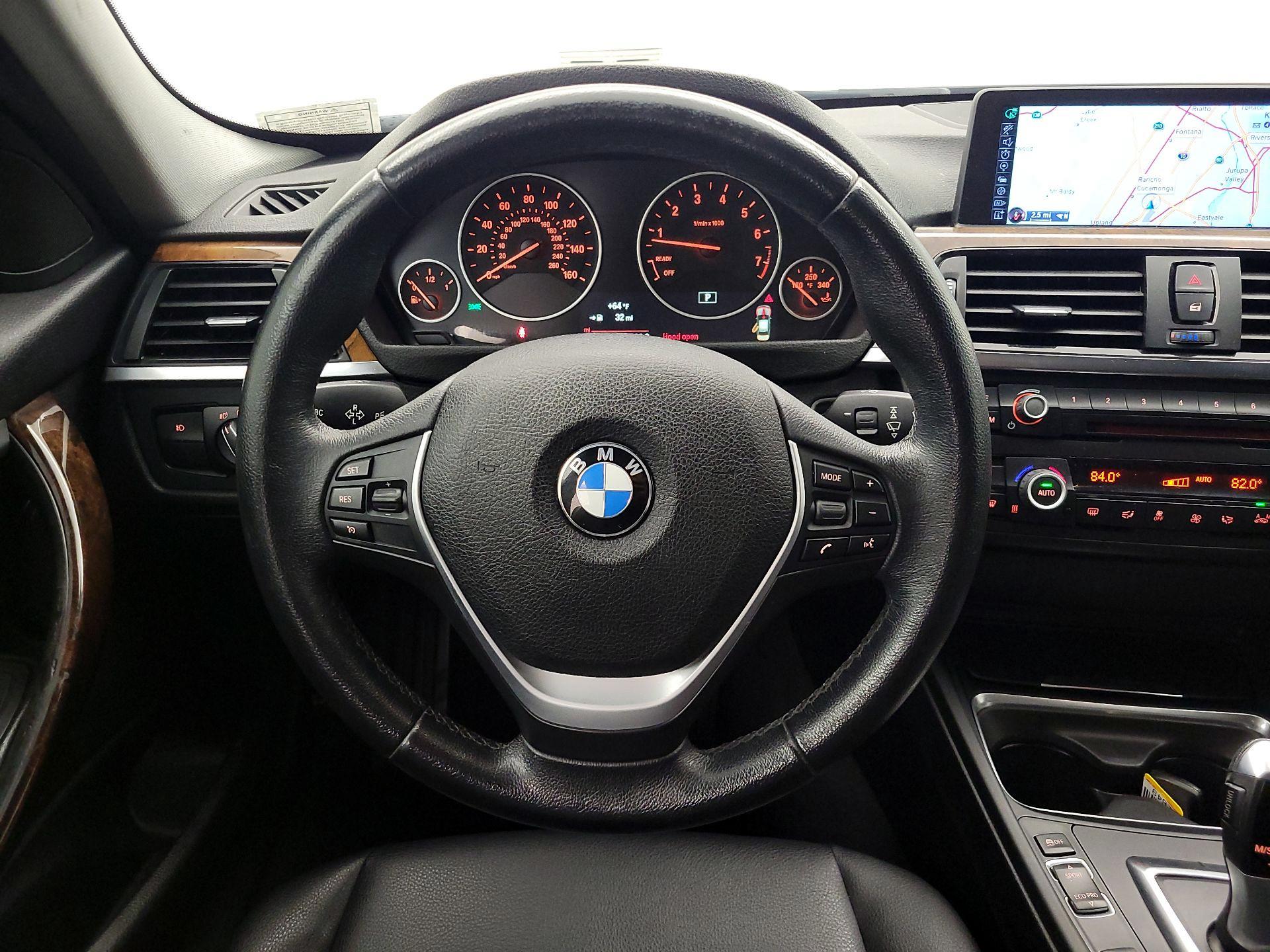 Thumbnail: 2015 BMW 3 Series - 10