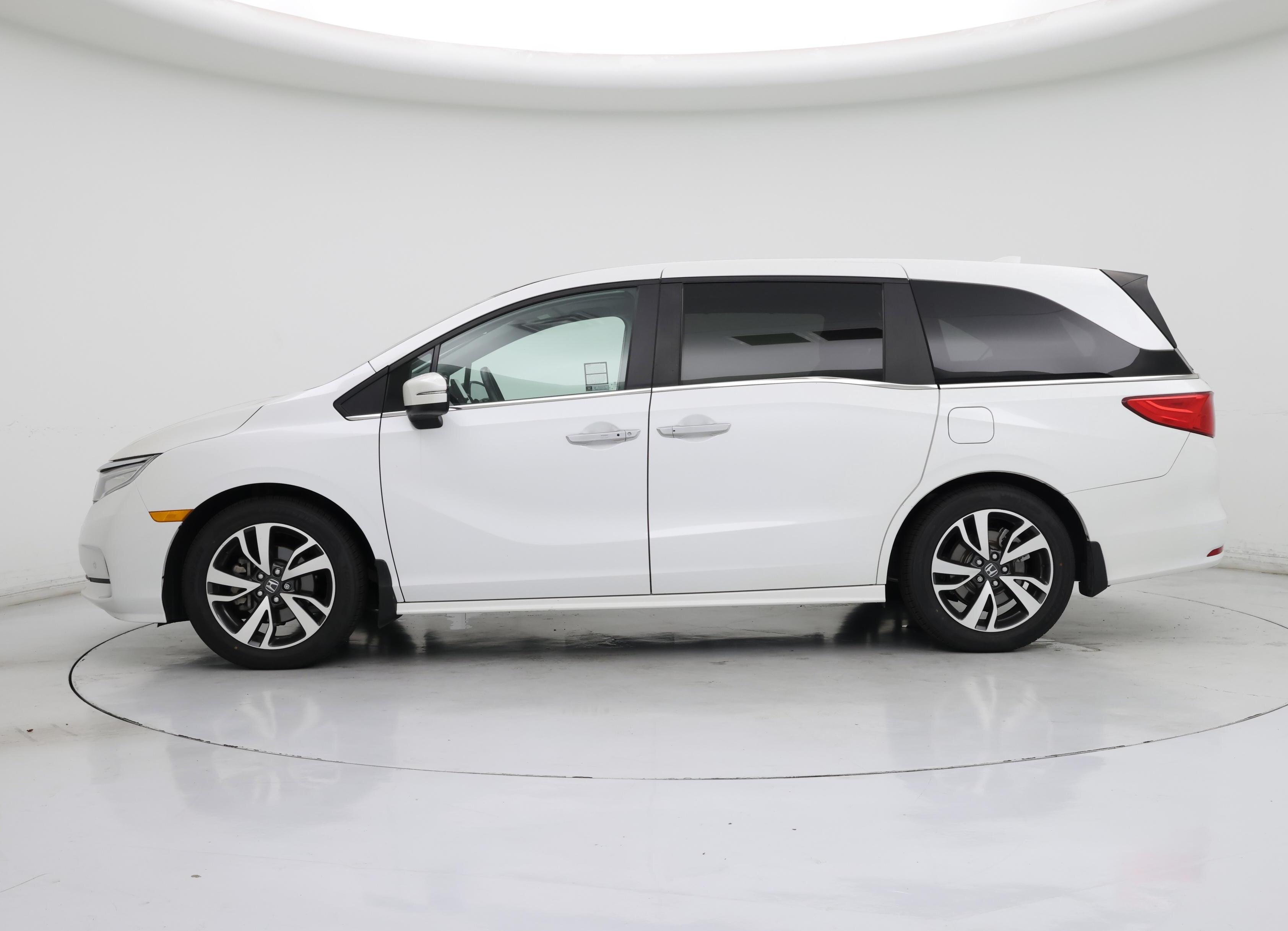 Thumbnail: 2022 Honda Odyssey - 3
