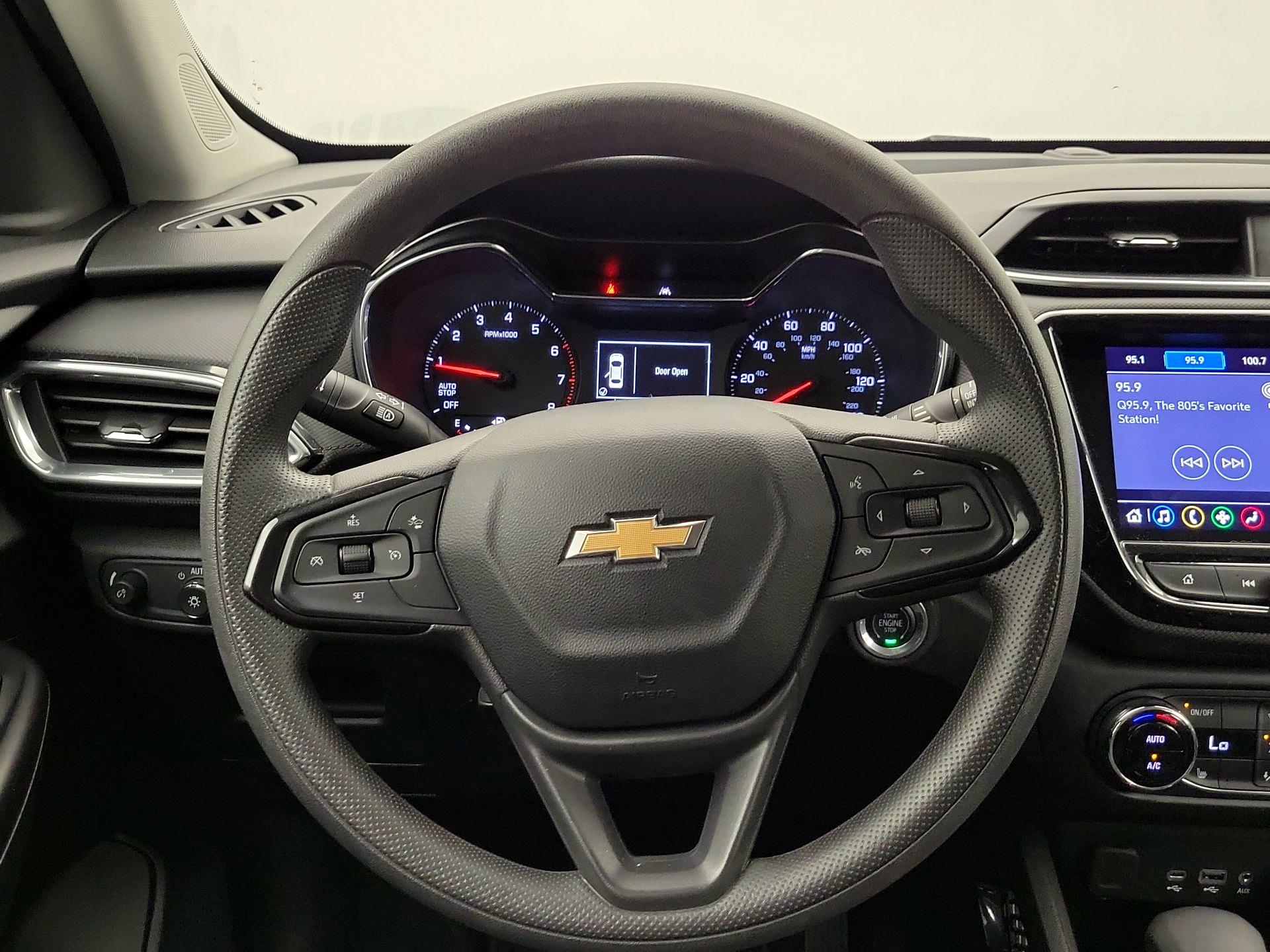 Thumbnail: 2023 Chevrolet TrailBlazer - 10