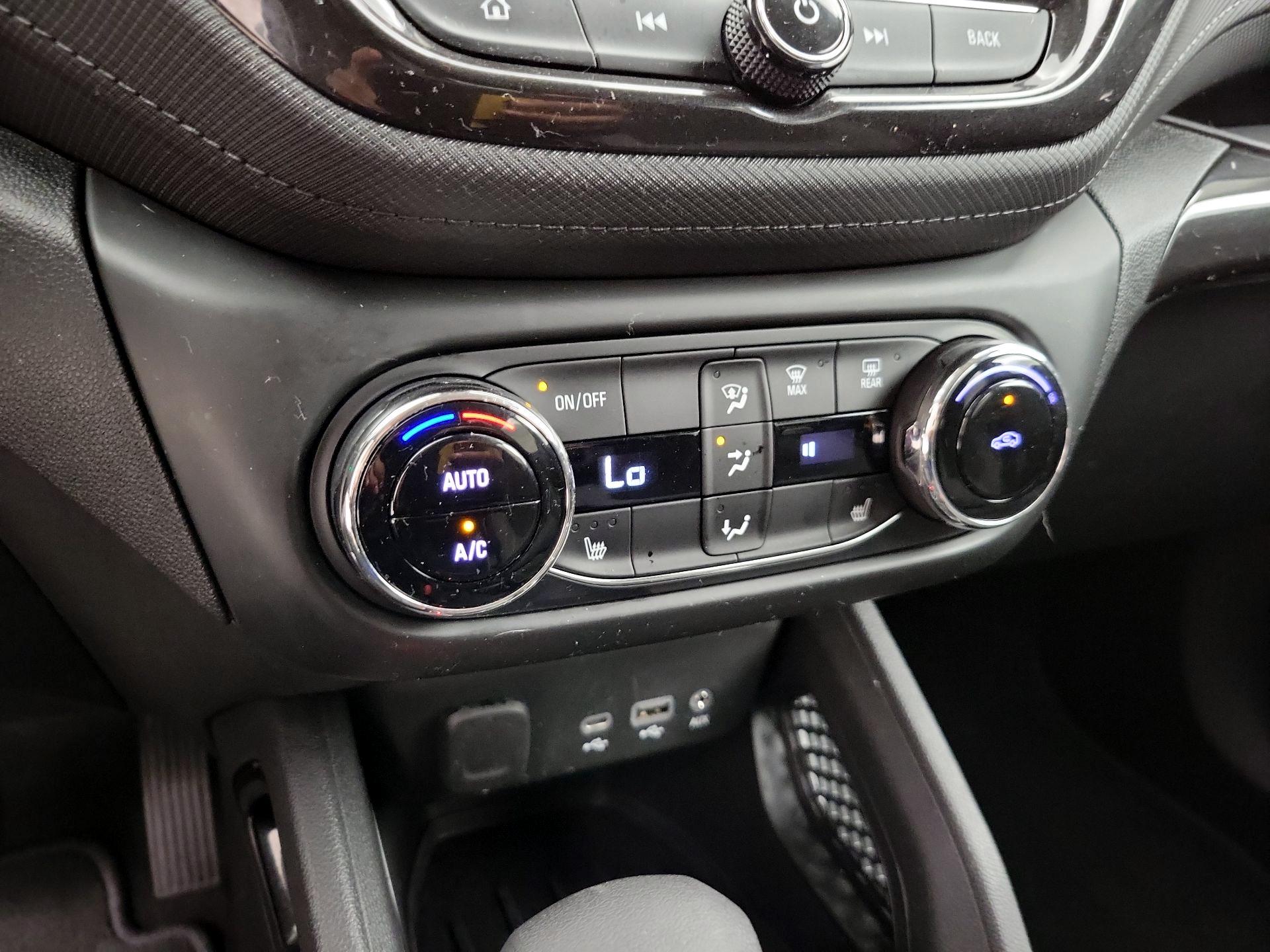 Thumbnail: 2023 Chevrolet TrailBlazer - 16