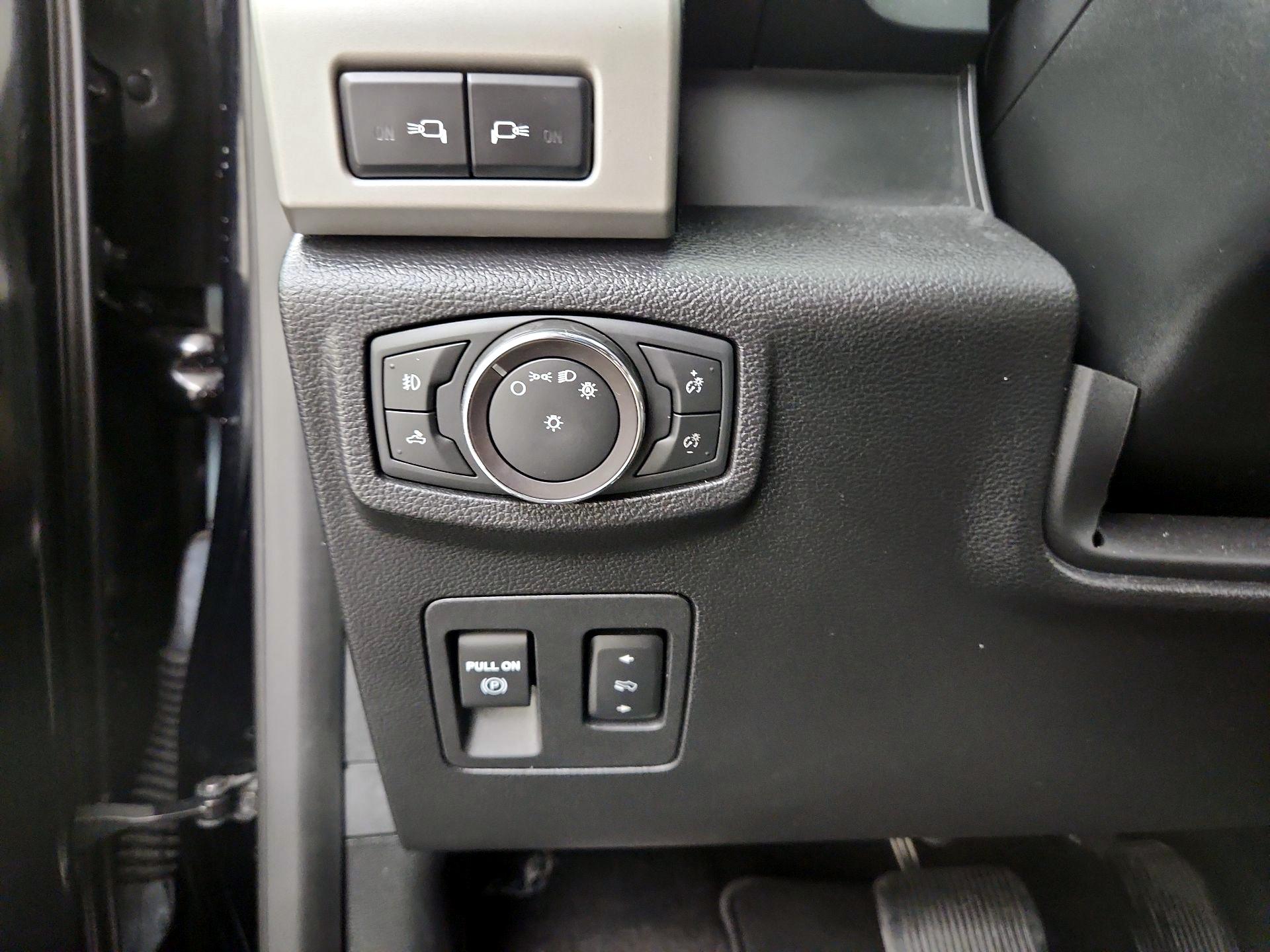 Thumbnail: 2018 Ford F-150 - 13