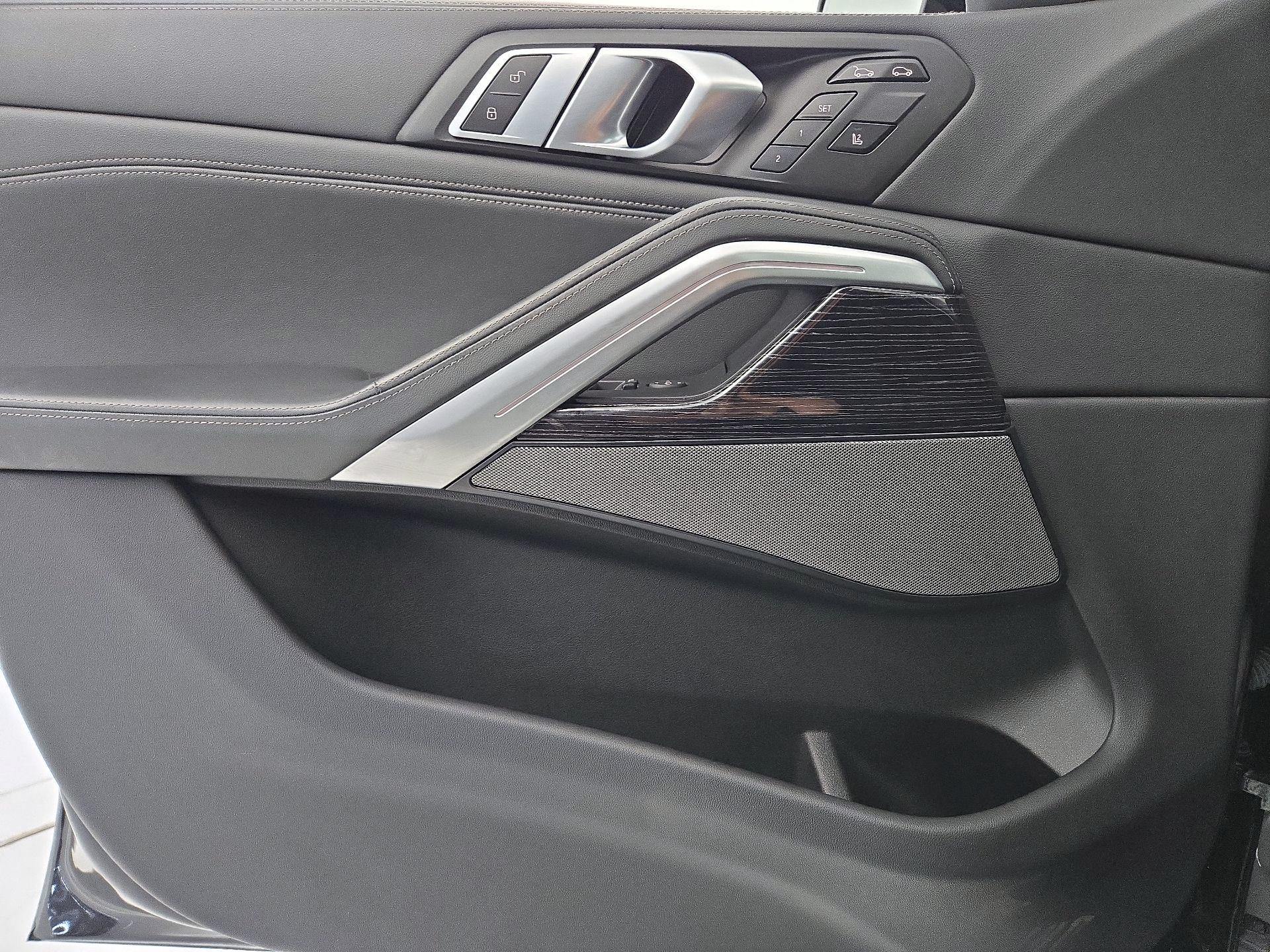 Thumbnail: 2024 BMW X6 - 12