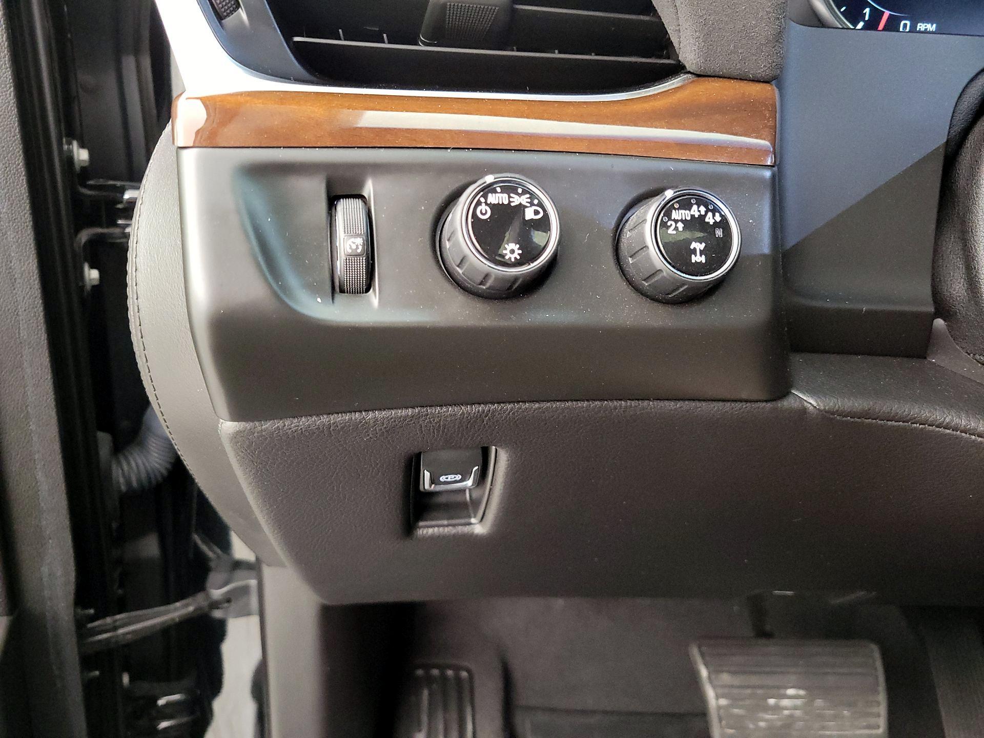 Thumbnail: 2019 Cadillac Escalade - 13