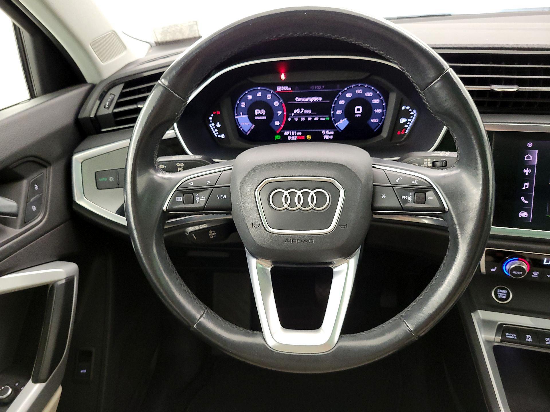 Thumbnail: 2021 Audi Q3 - 10