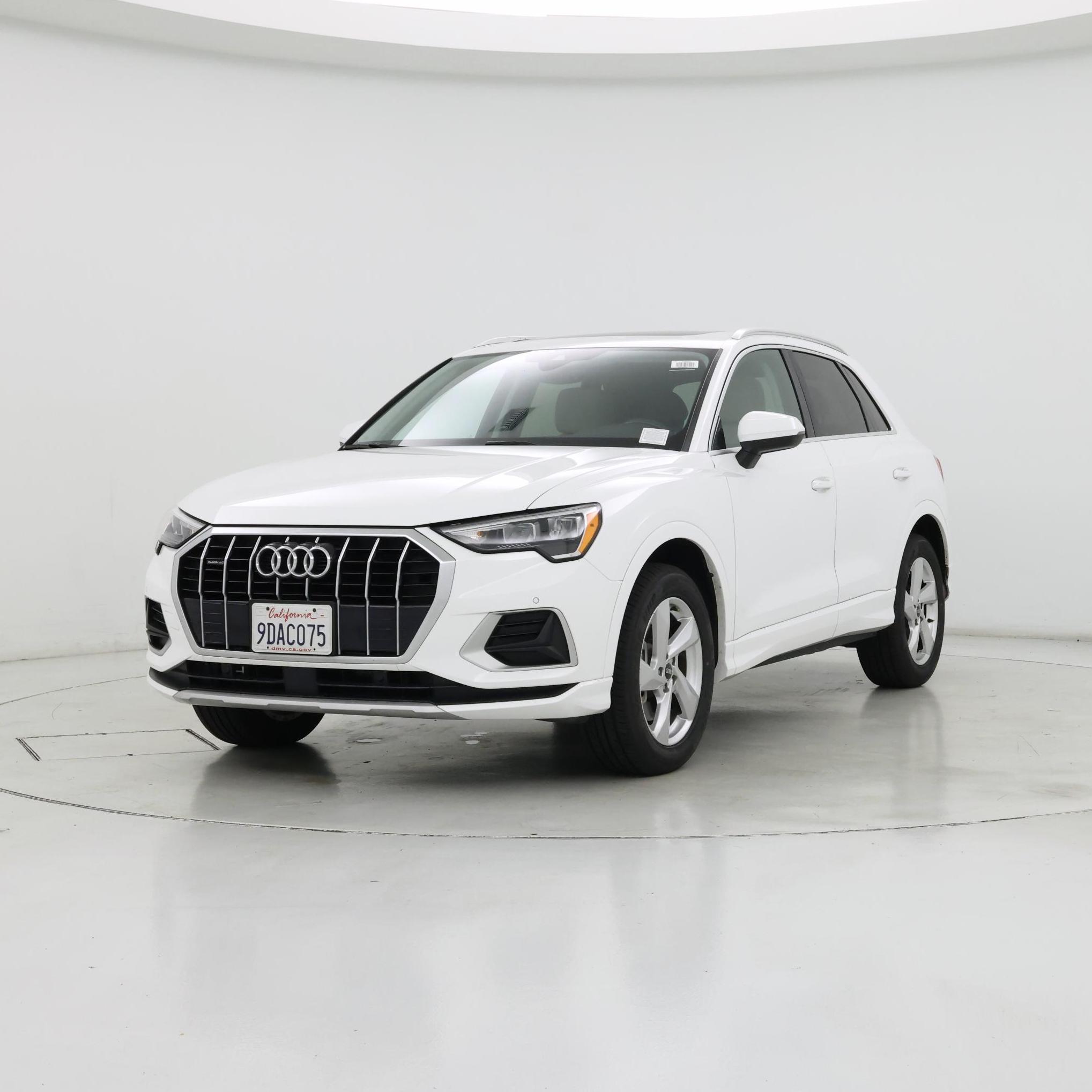 Thumbnail: 2021 Audi Q3 - 4