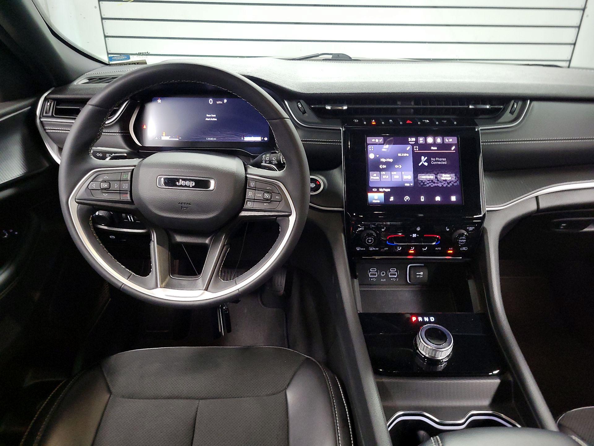 Thumbnail: 2023 Jeep Grand Cherokee - 9