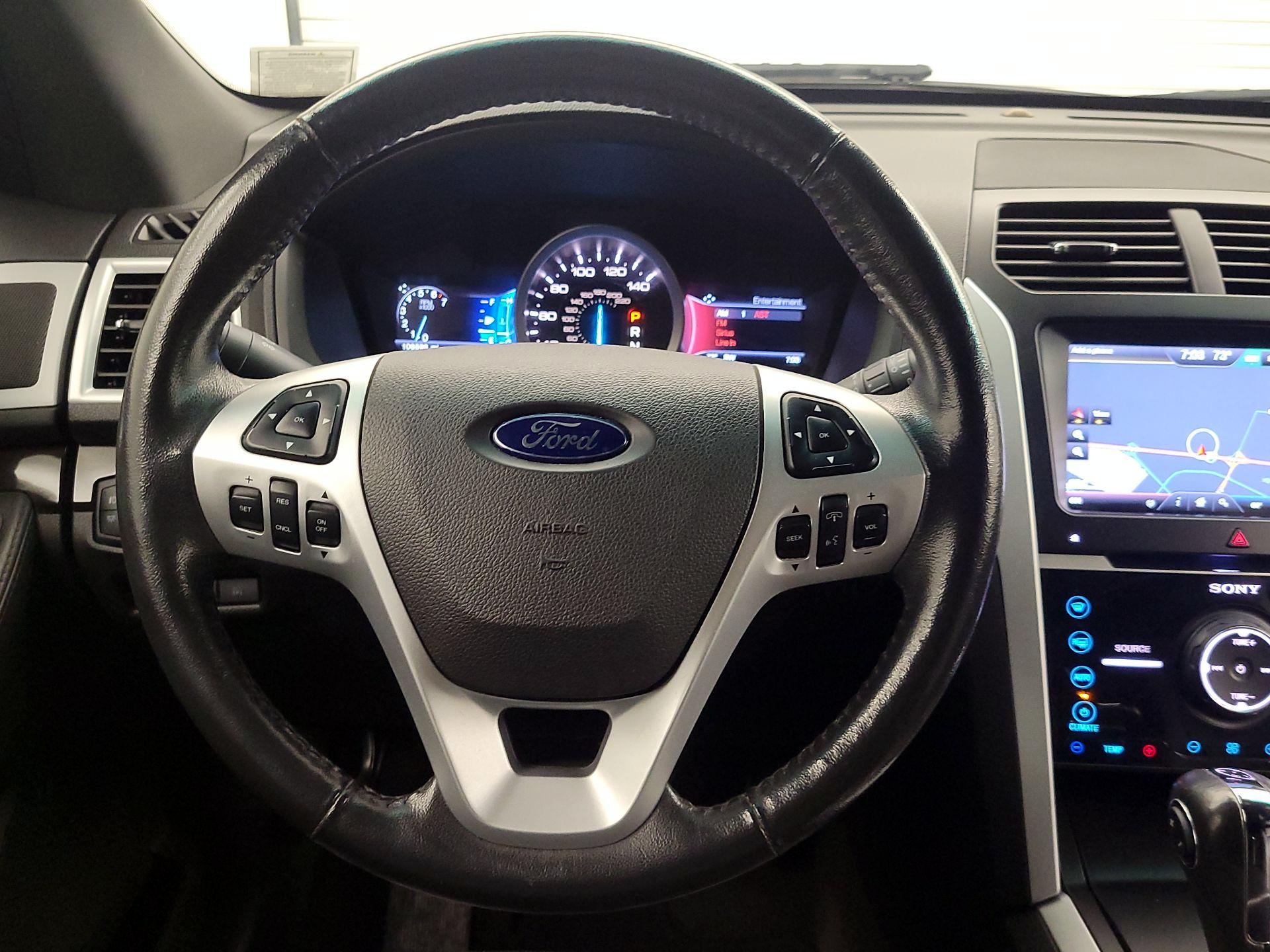 Thumbnail: 2014 Ford Explorer - 10
