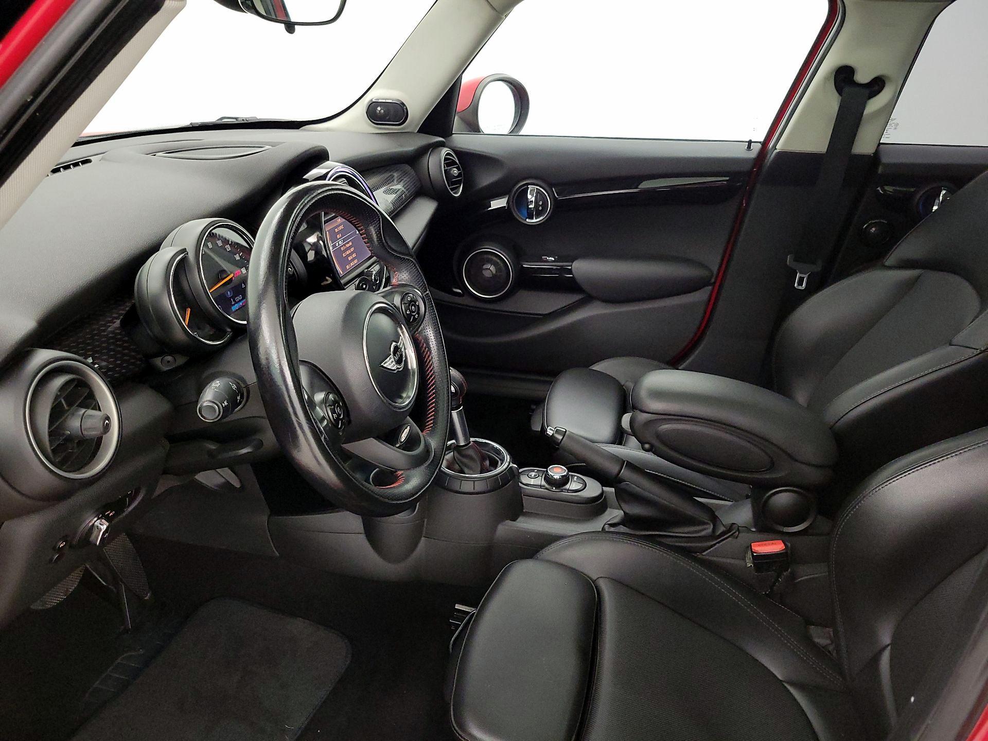 Thumbnail: 2015 MINI Cooper Hardtop - 11