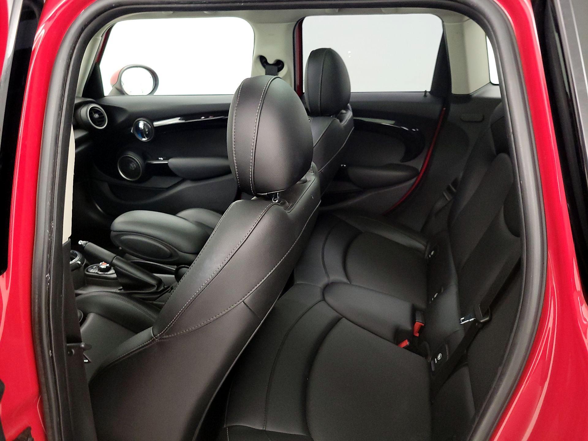 Thumbnail: 2015 MINI Cooper Hardtop - 20
