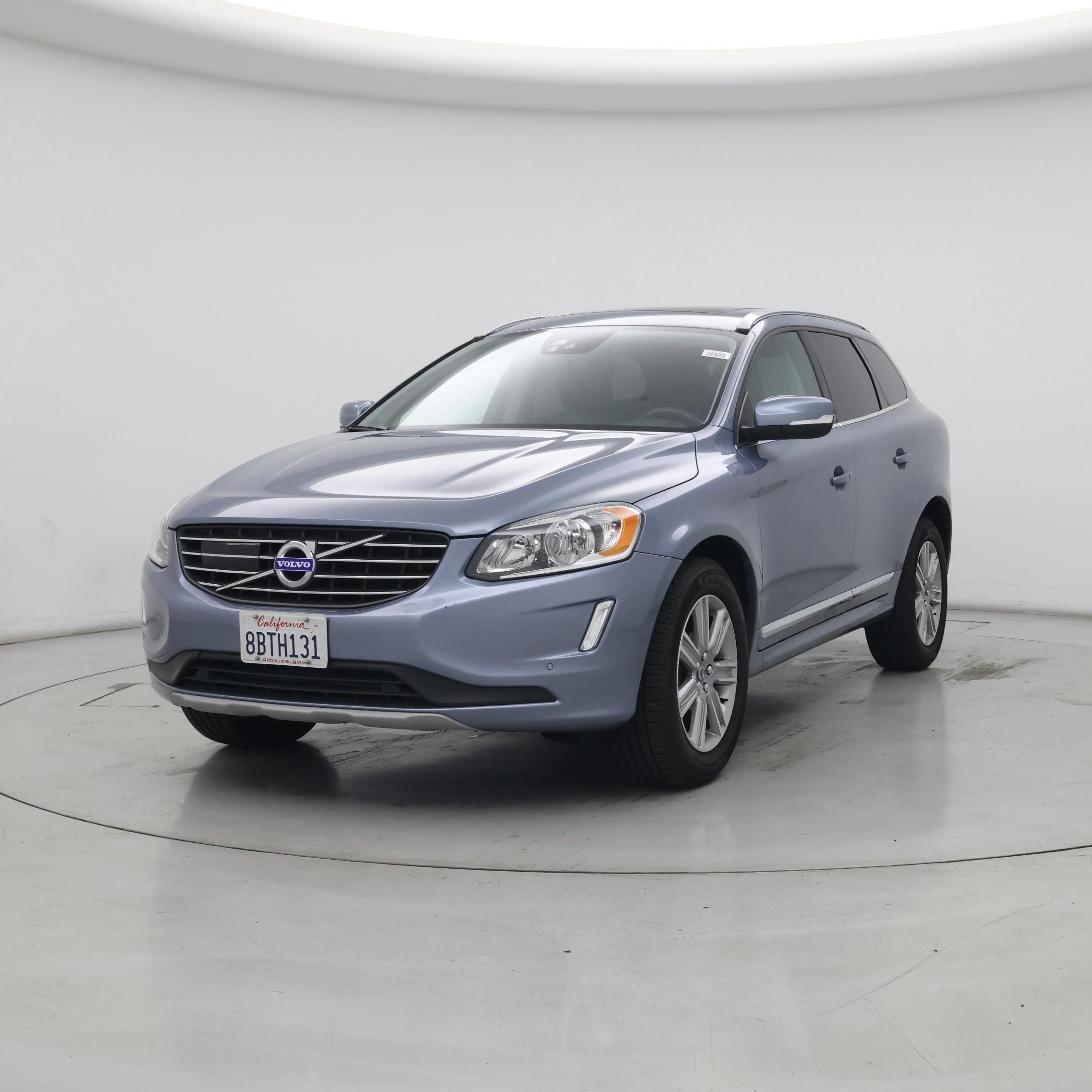 Thumbnail: 2017 Volvo XC60 - 4