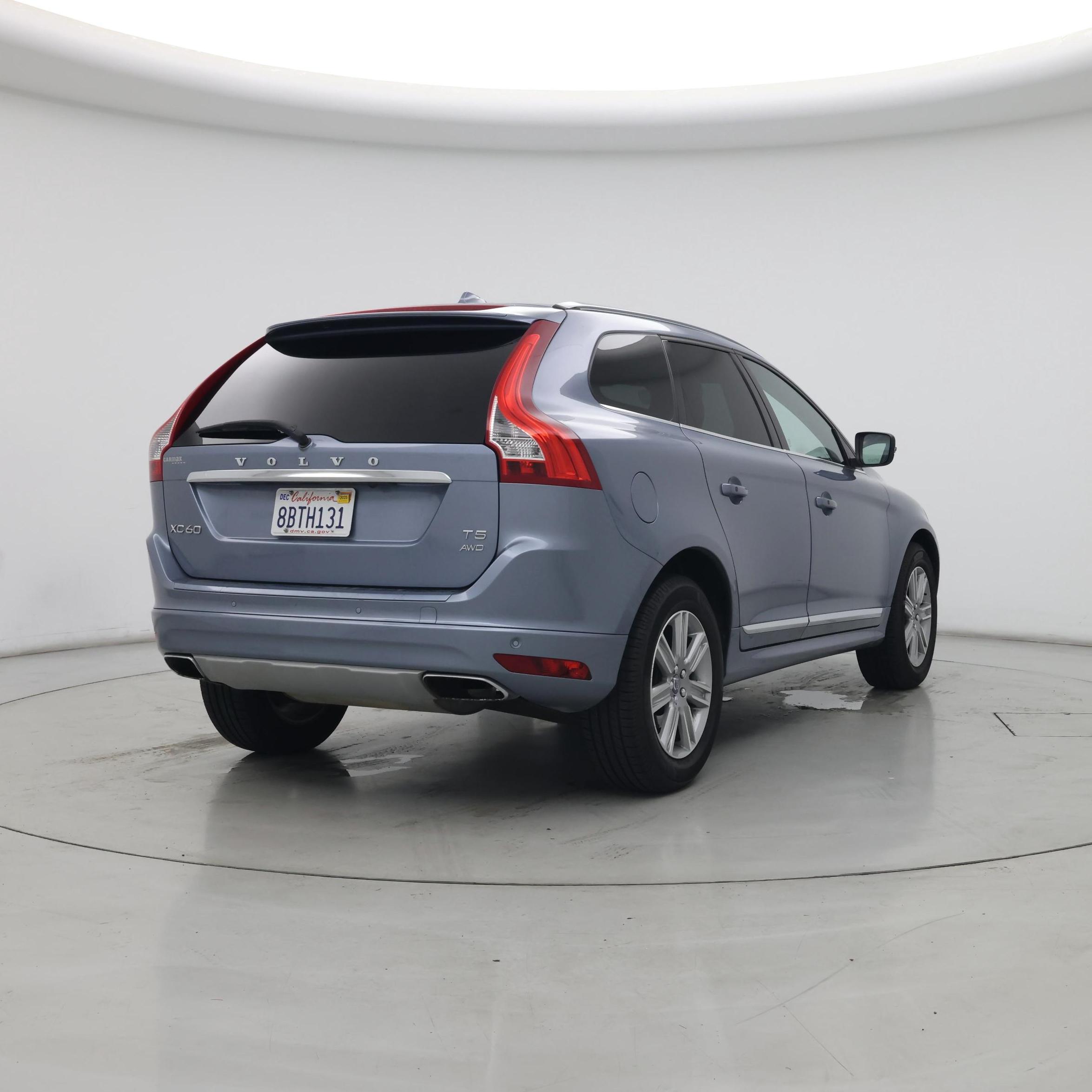 Thumbnail: 2017 Volvo XC60 - 8