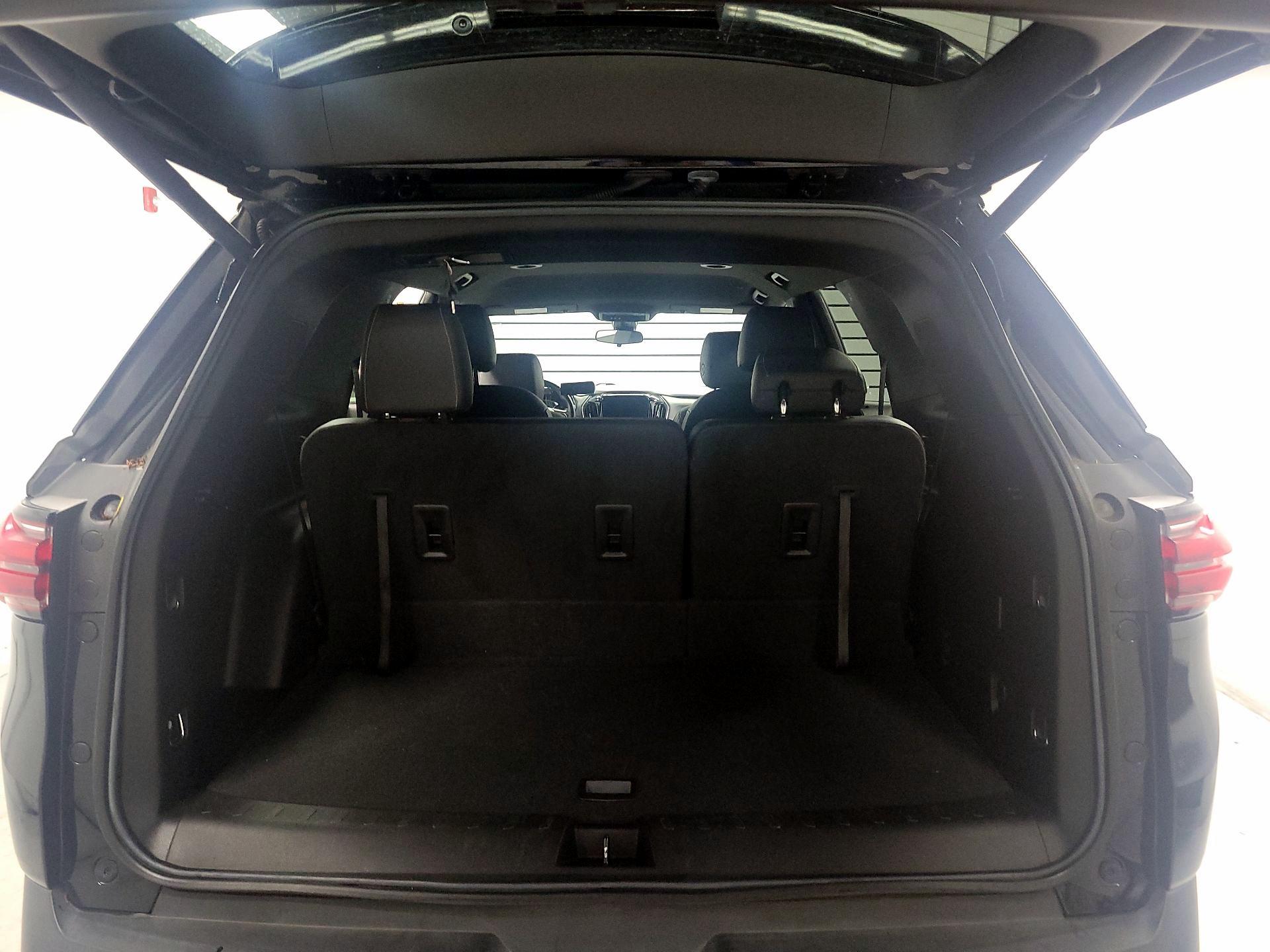 Thumbnail: 2022 Chevrolet Traverse - 20