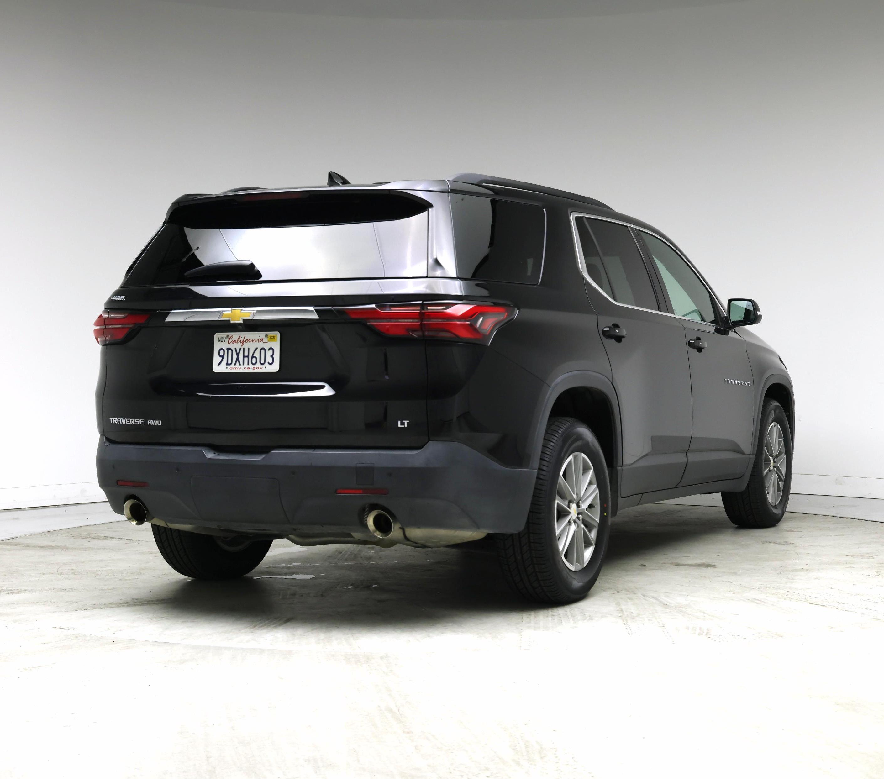 Thumbnail: 2022 Chevrolet Traverse - 8