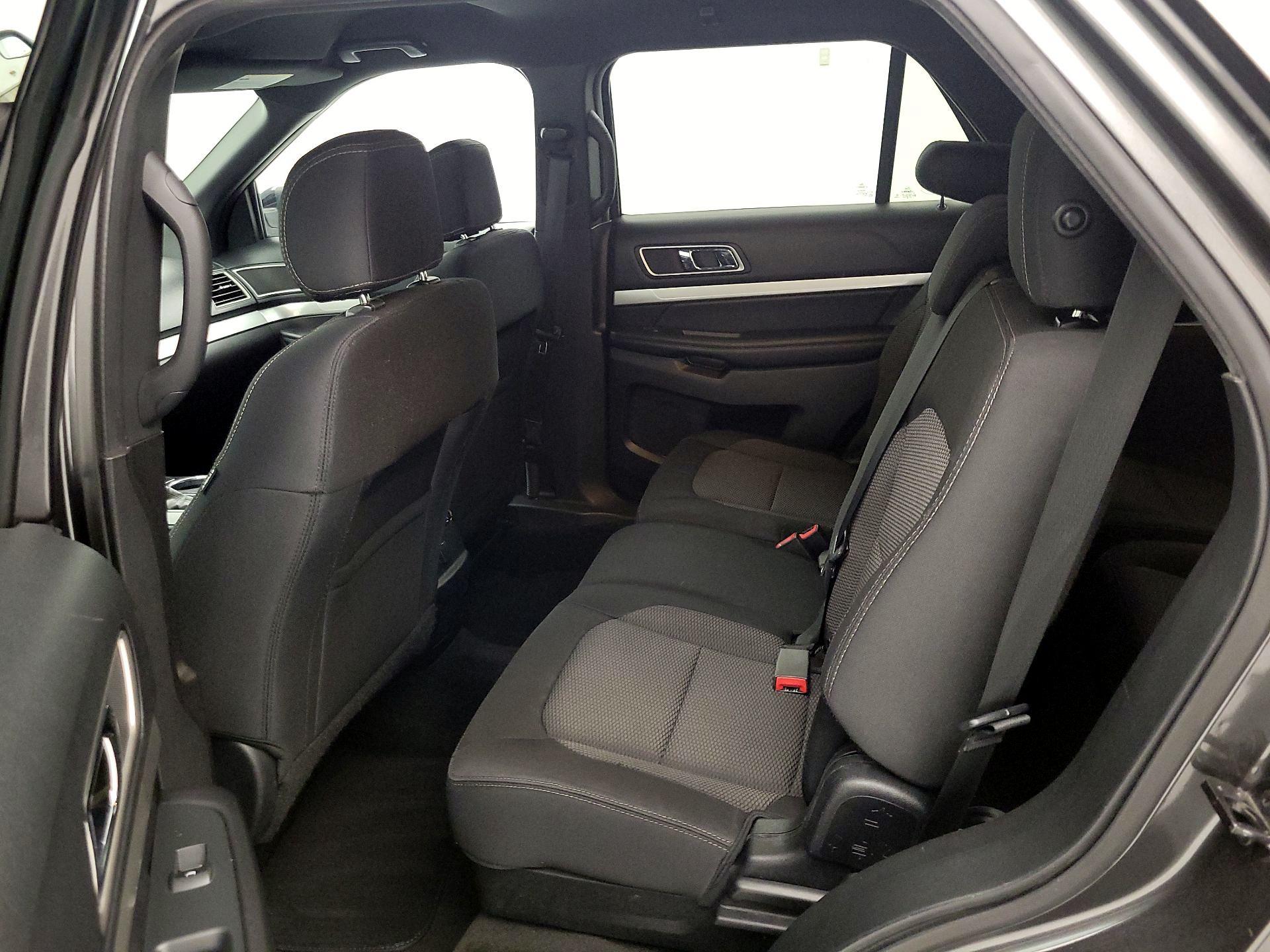 Thumbnail: 2017 Ford Explorer - 18