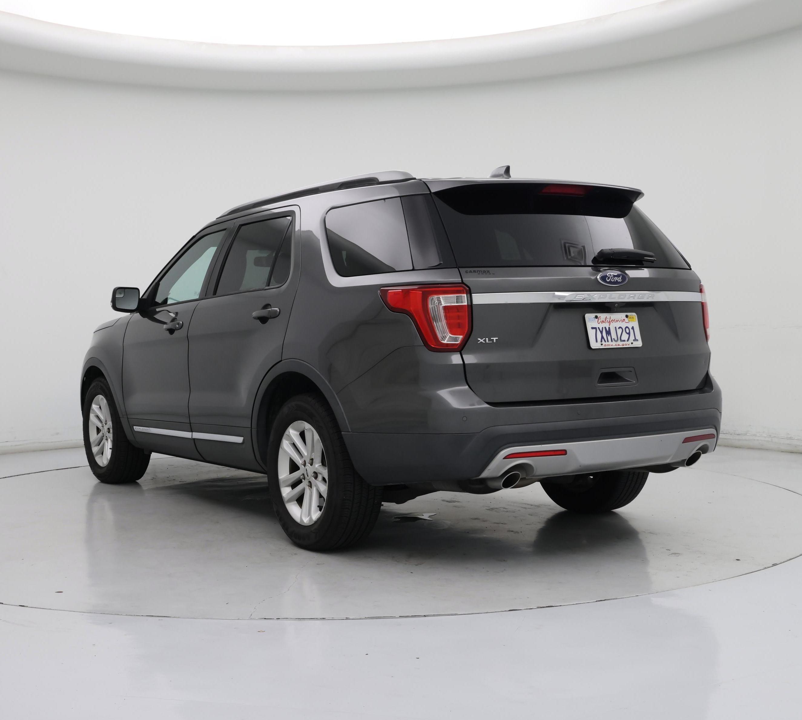 Thumbnail: 2017 Ford Explorer - 2