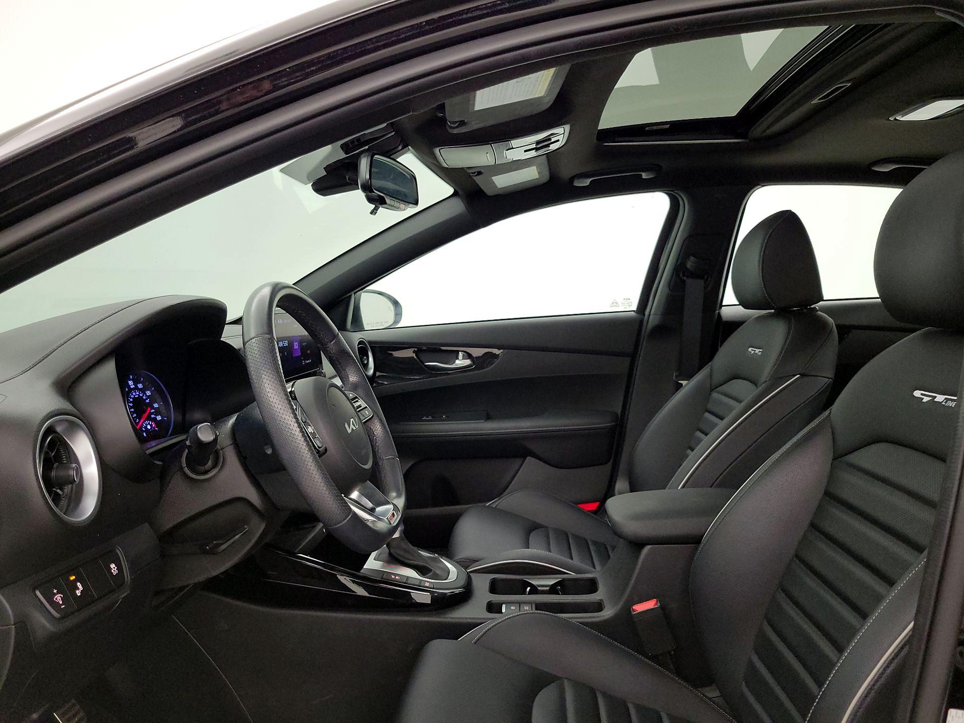 Thumbnail: 2023 Kia Forte - 20