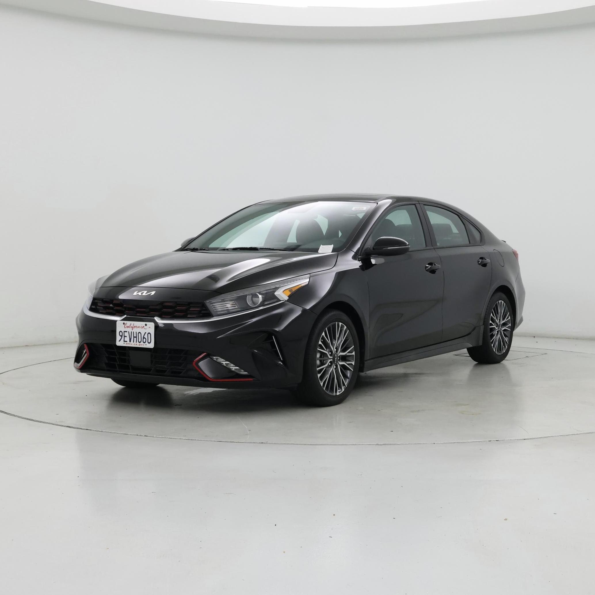 Thumbnail: 2023 Kia Forte - 4