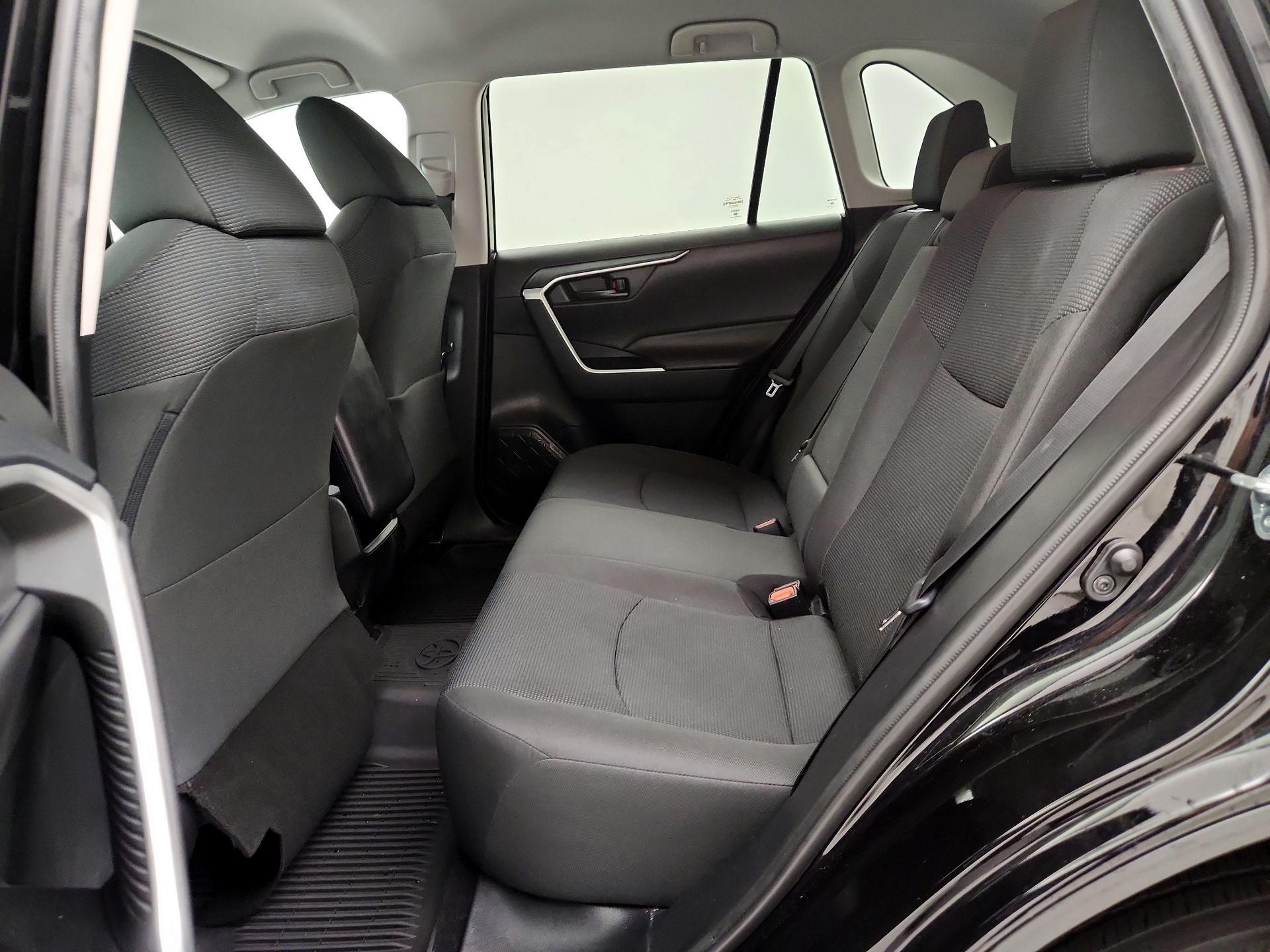 Thumbnail: 2021 Toyota RAV4 - 19