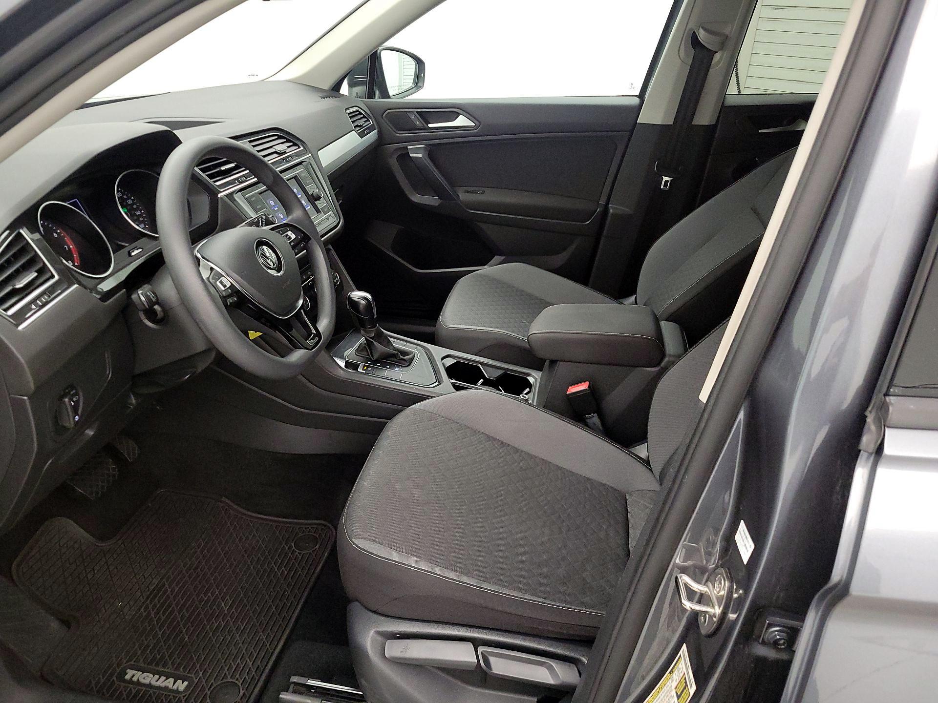 Thumbnail: 2021 Volkswagen Tiguan - 11
