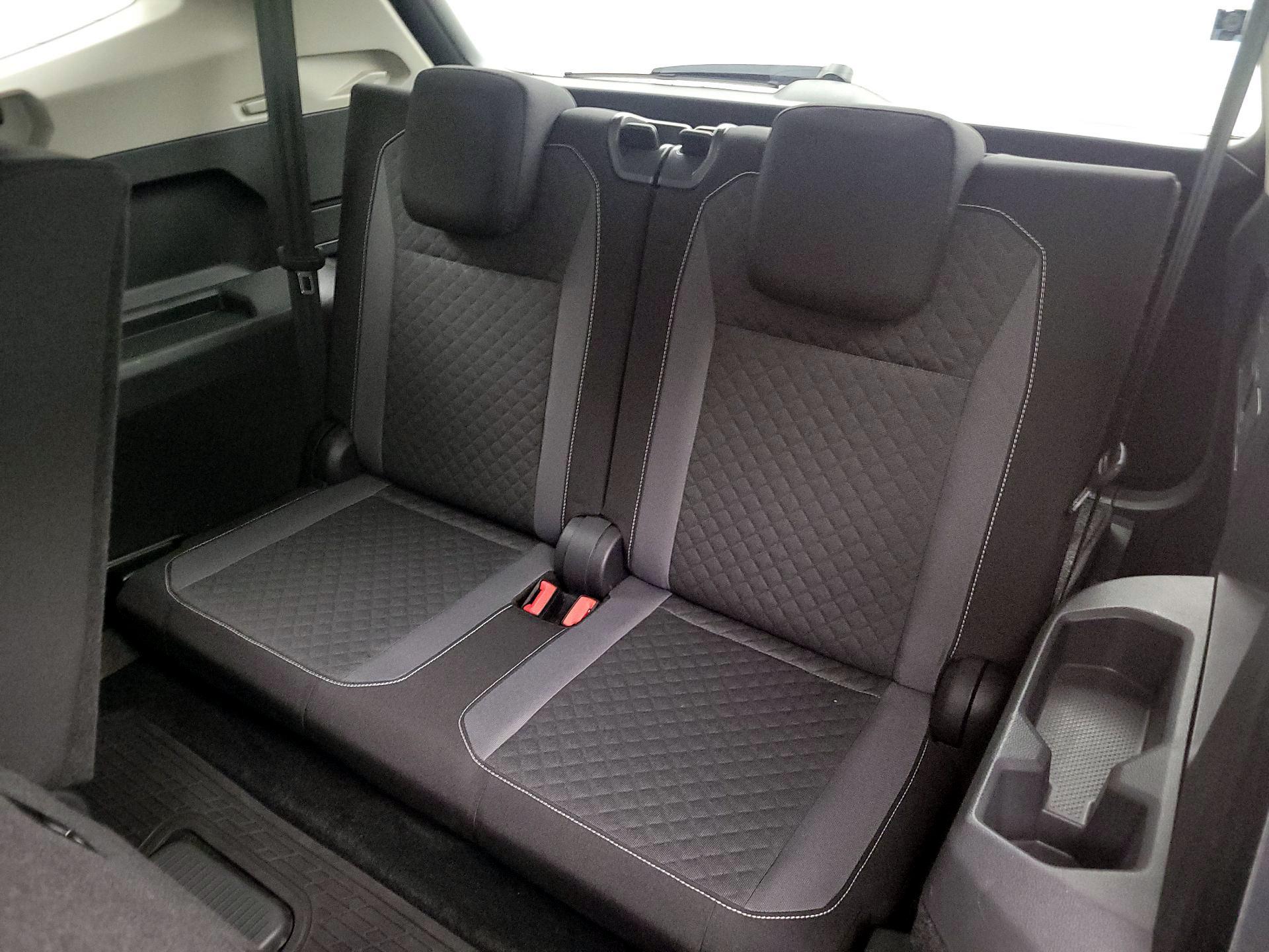 Thumbnail: 2021 Volkswagen Tiguan - 20