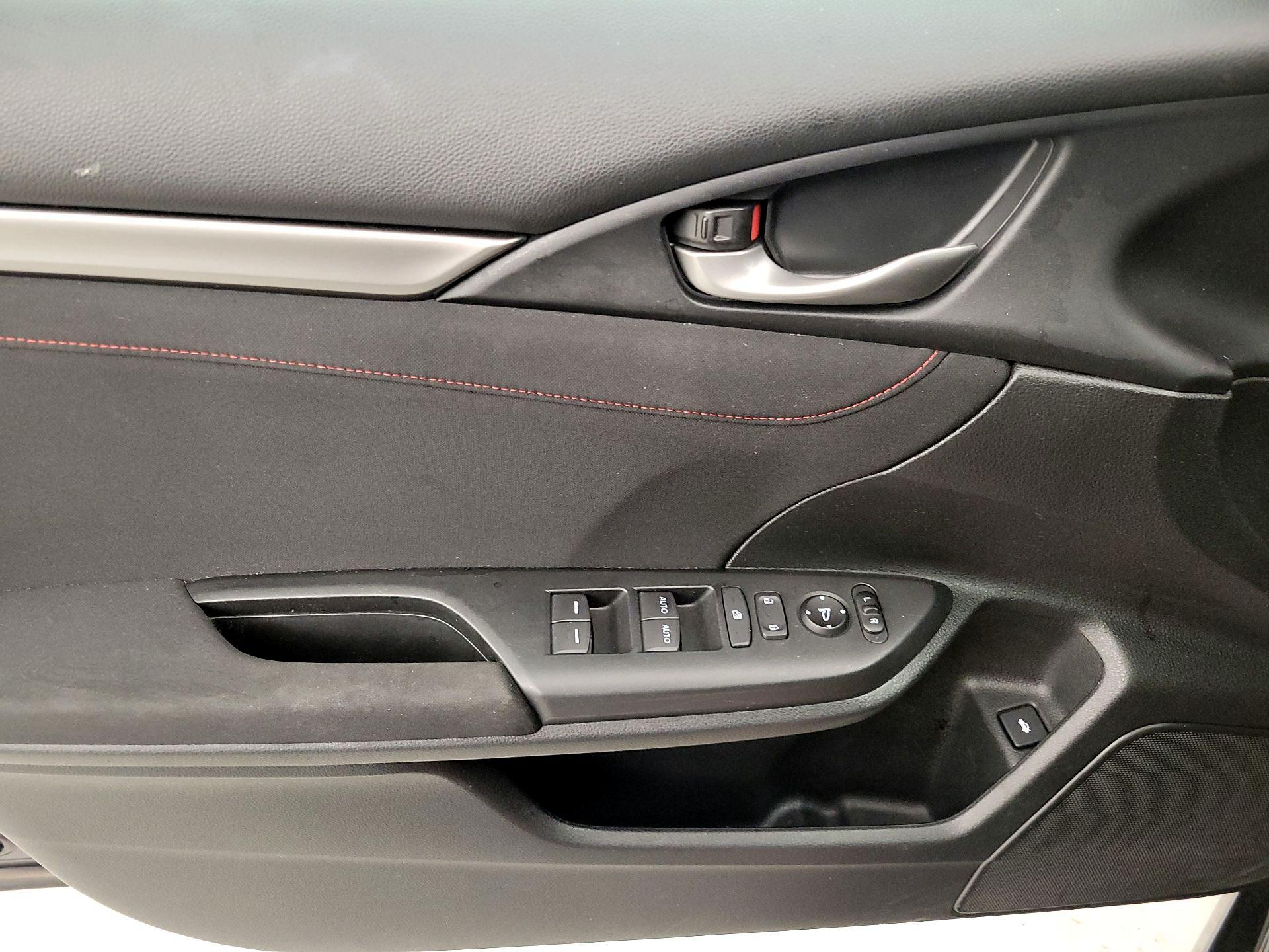 Thumbnail: 2018 Honda Civic - 12