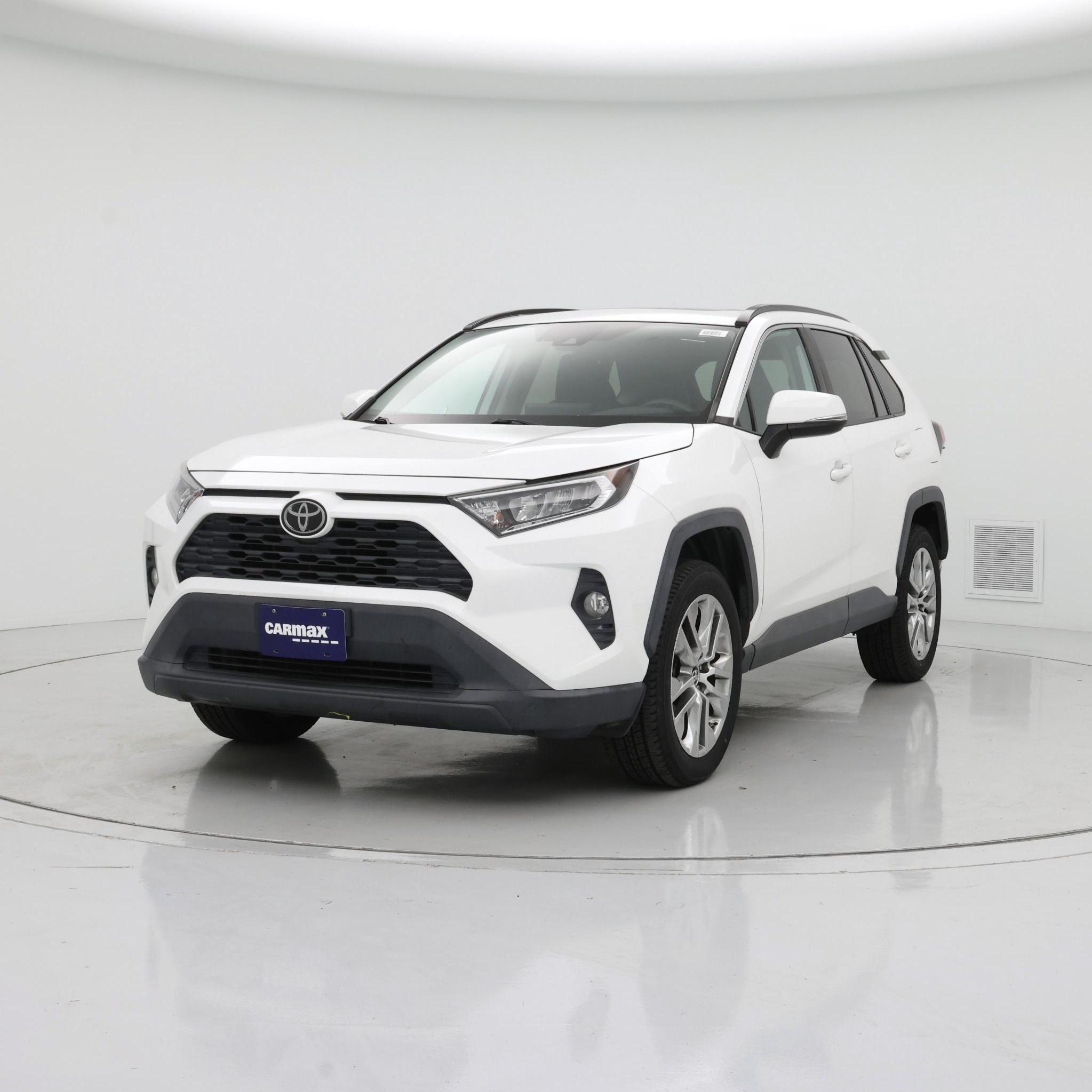 Thumbnail: 2019 Toyota RAV4 - 4