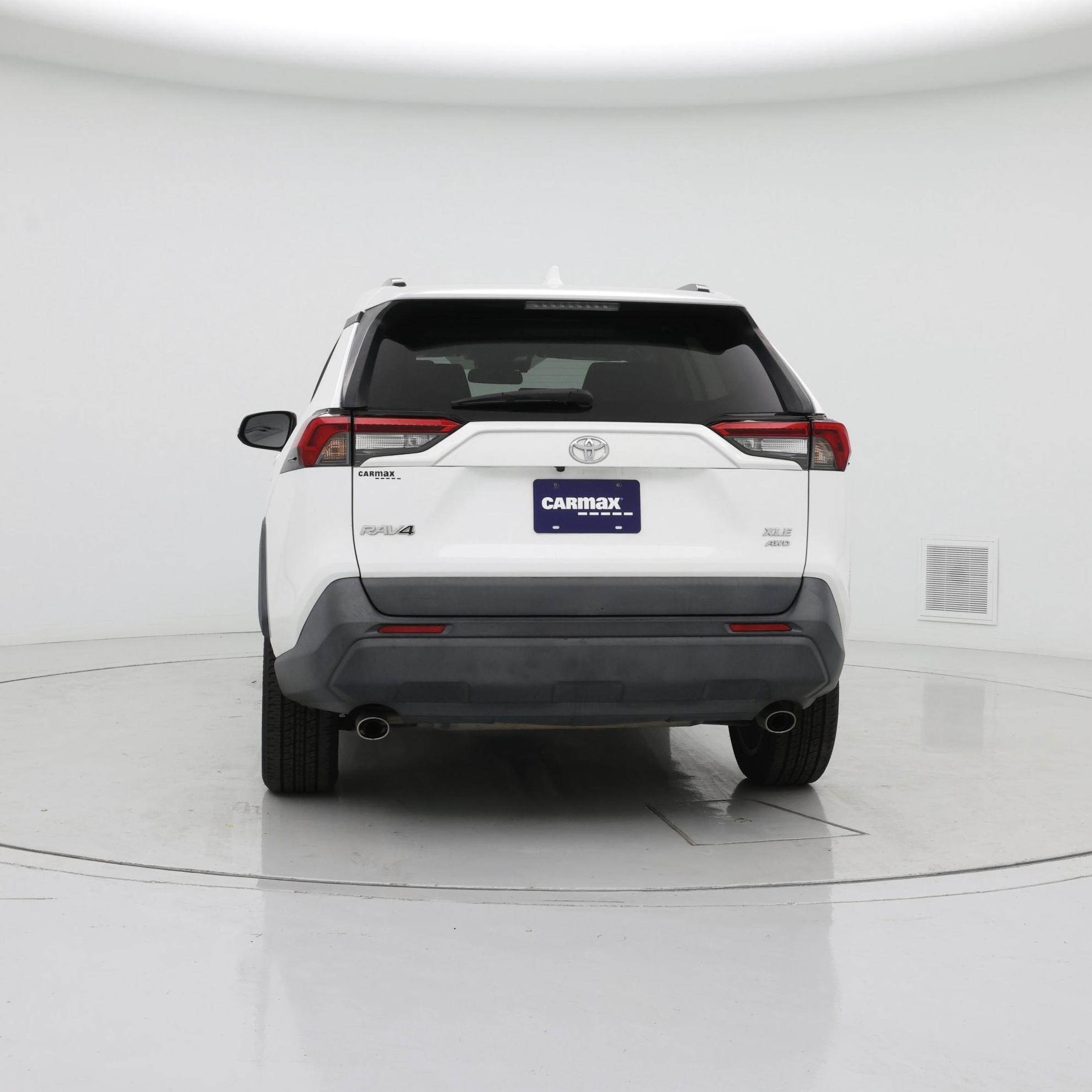 Thumbnail: 2019 Toyota RAV4 - 6