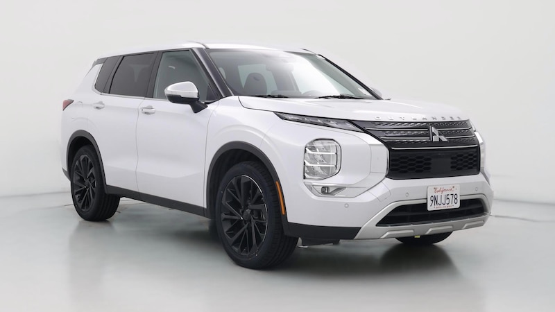 2023 Mitsubishi Outlander SE Hero Image
