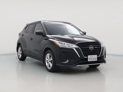 Black 2023 Nissan Kicks S