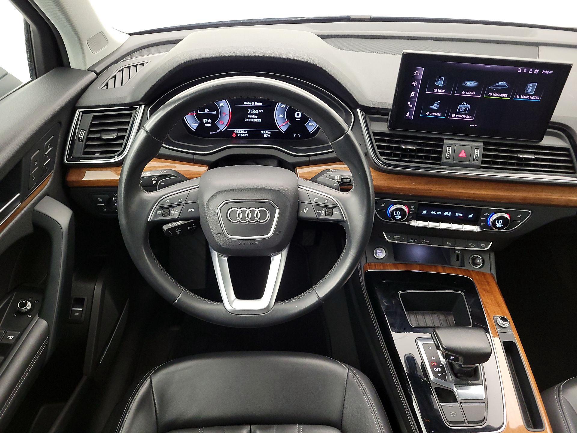 Thumbnail: 2023 Audi Q5 - 10