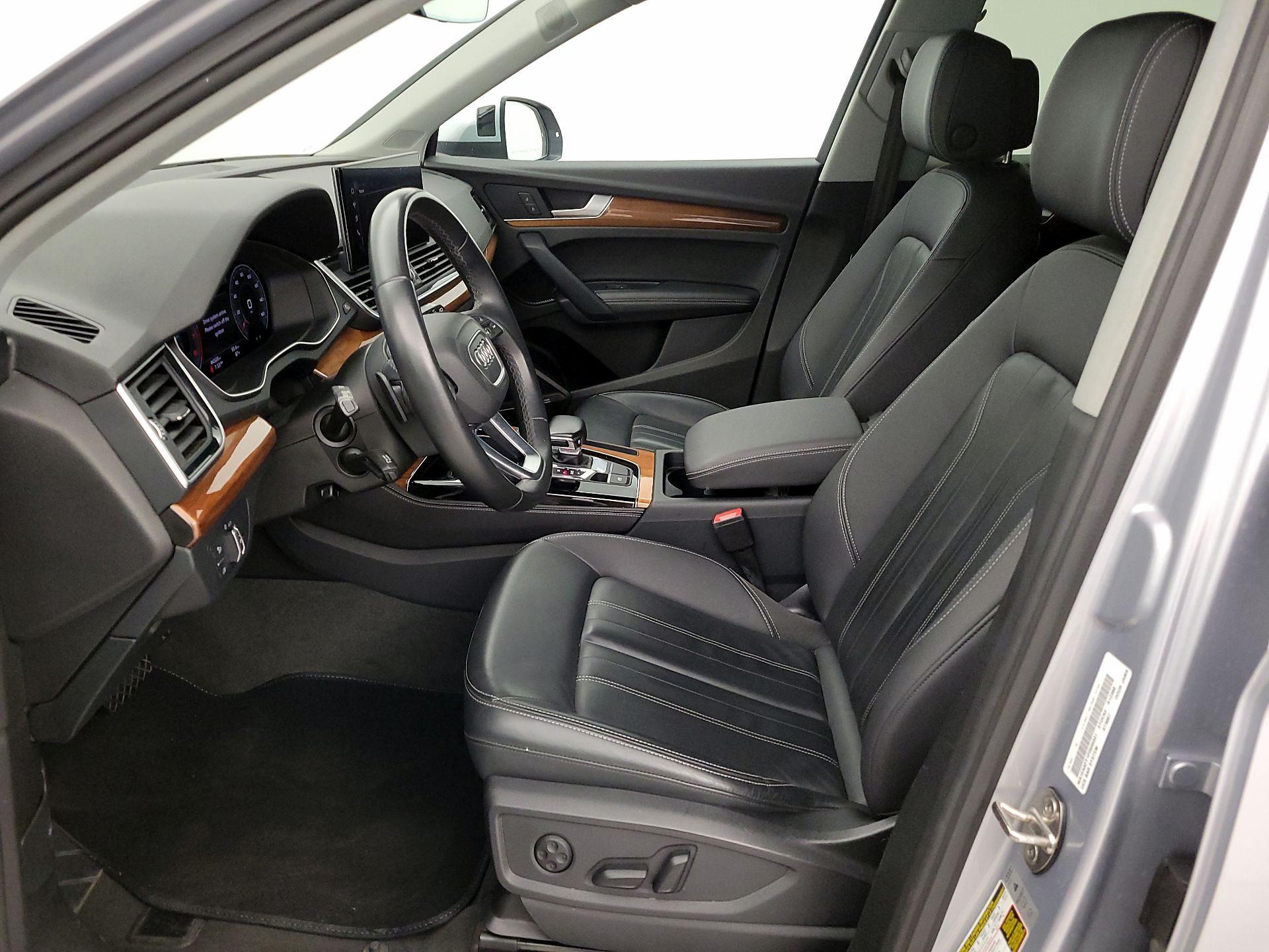 Thumbnail: 2023 Audi Q5 - 11