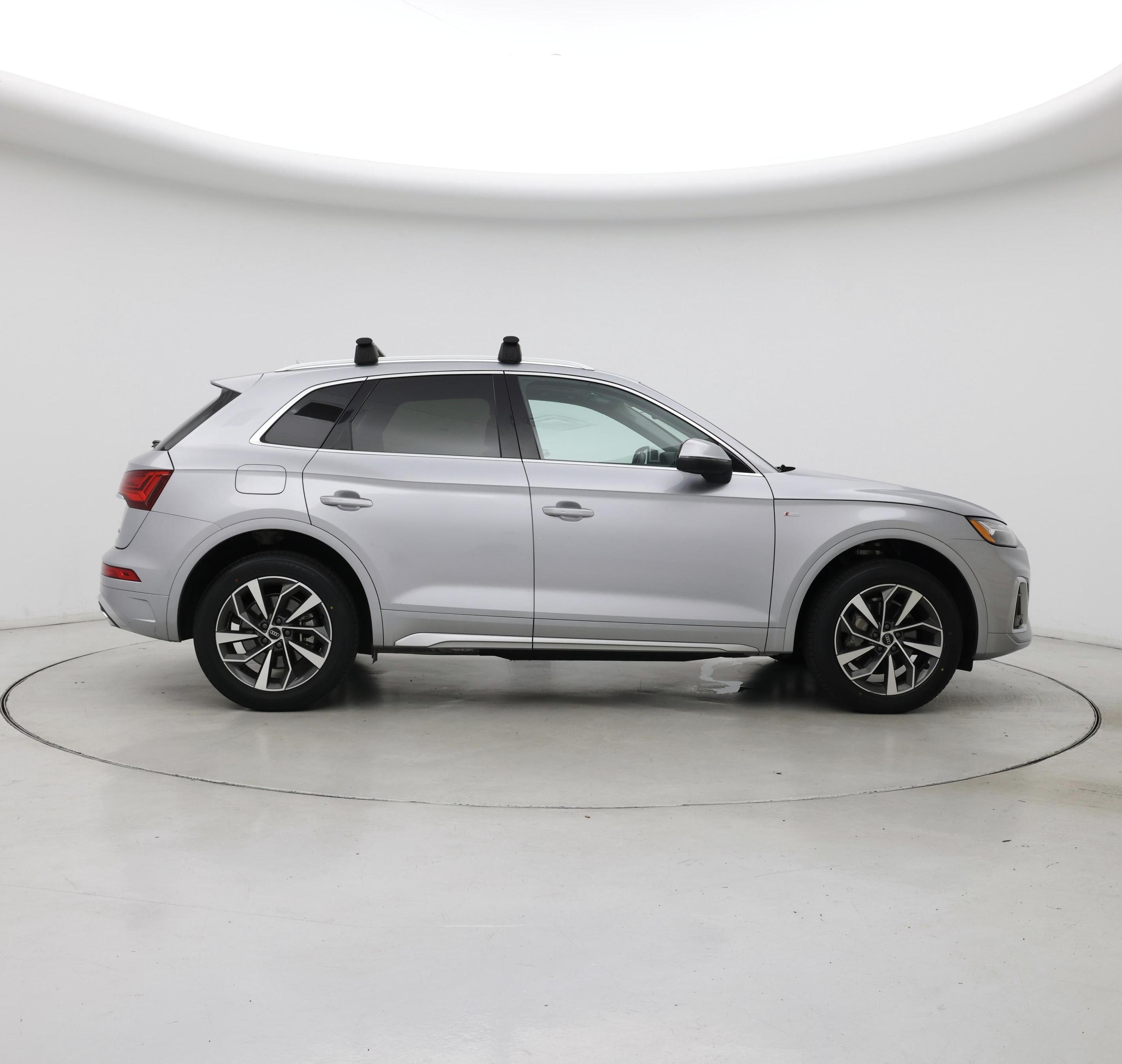 Thumbnail: 2023 Audi Q5 - 7