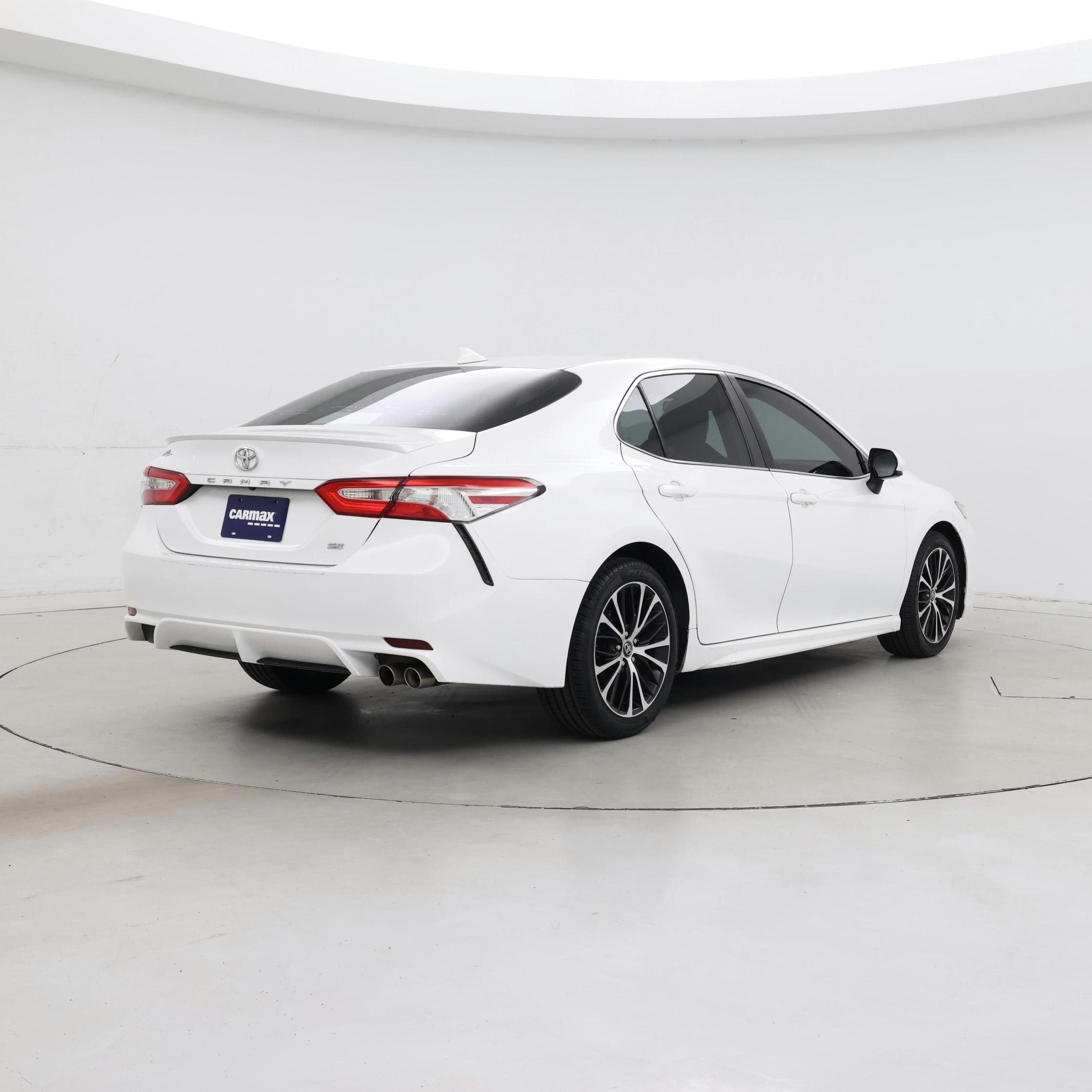 Thumbnail: 2020 Toyota Camry - 8