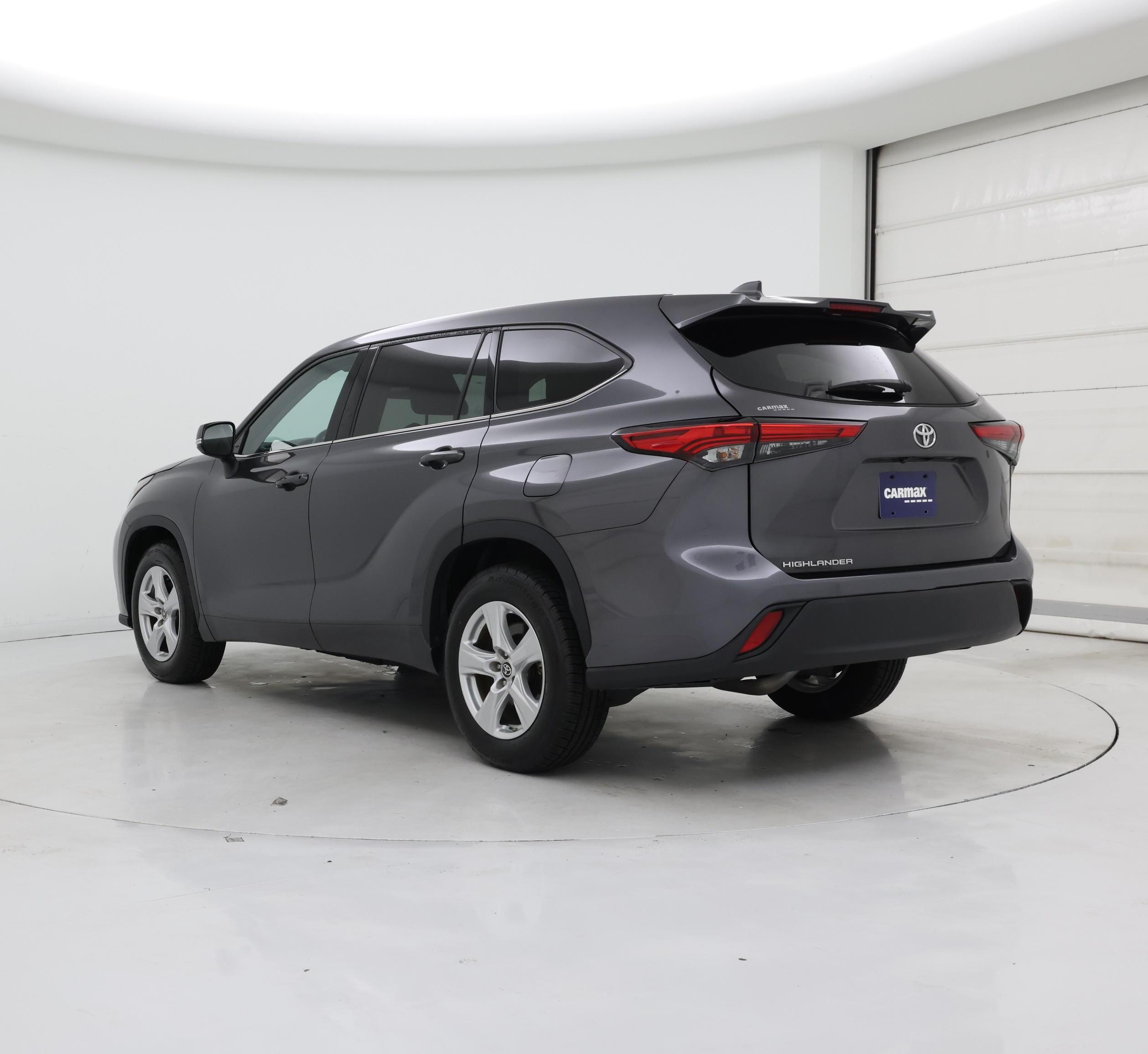 Thumbnail: 2022 Toyota Highlander - 2