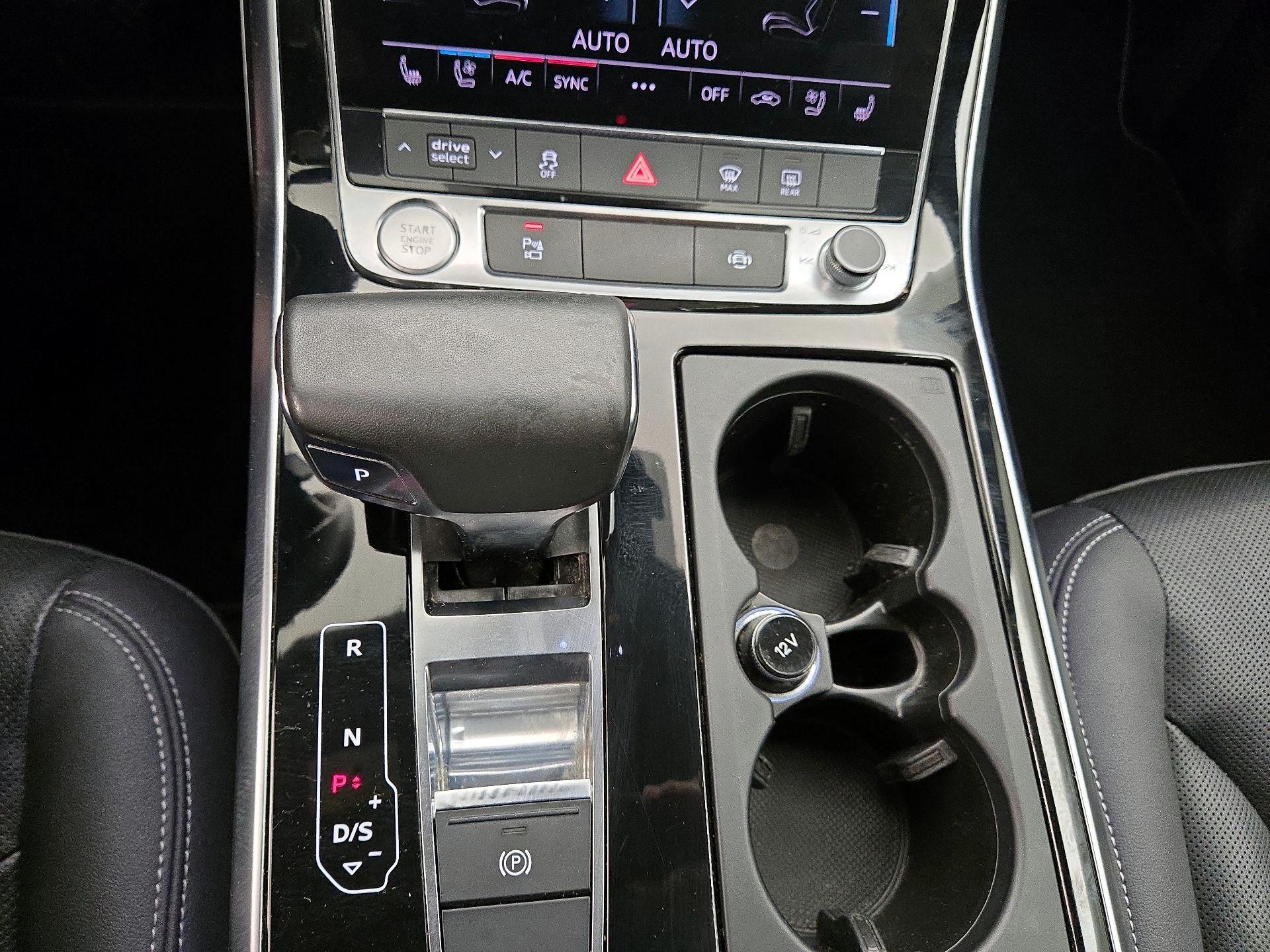 Thumbnail: 2019 Audi Q8 - 18
