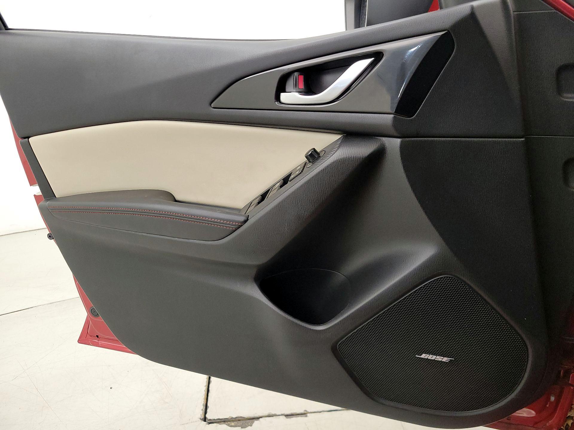 Thumbnail: 2016 Mazda Mazda3 - 12