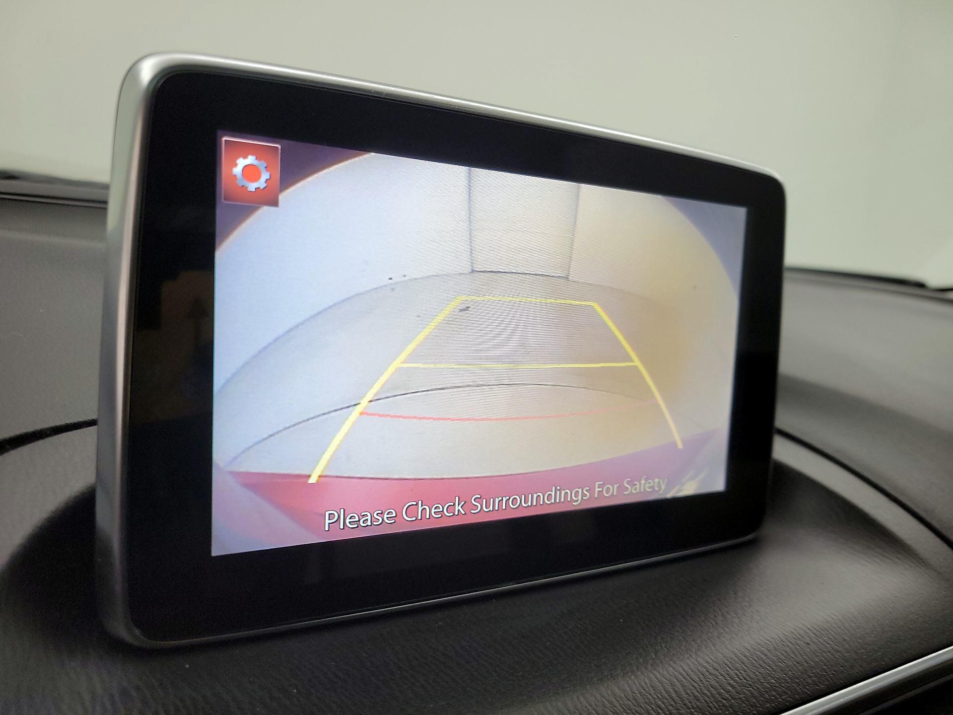 Thumbnail: 2016 Mazda Mazda3 - 14